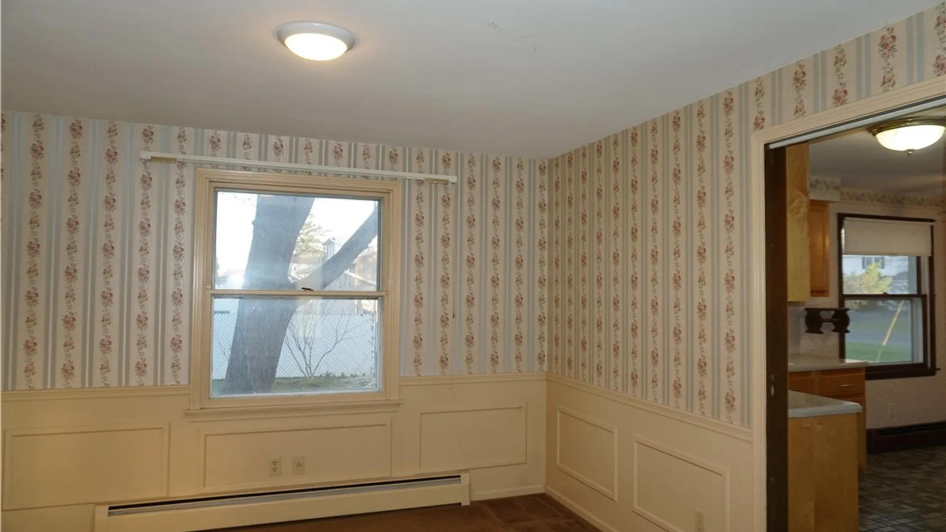 Property at 5525 Topsfield Ln, Clay, NY 13041 8