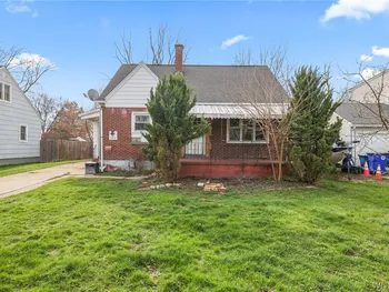 Property at 382 Windermere Boulevard, Amherst, NY 14226