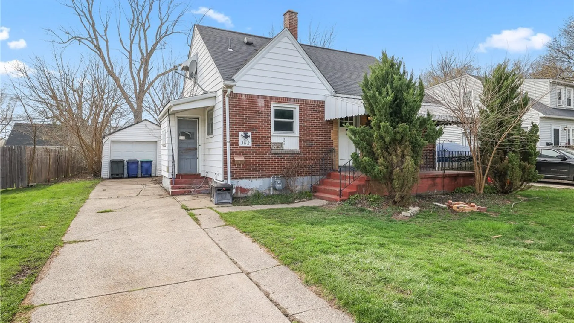 Property at 382 Windermere Boulevard, Amherst, NY 14226 2