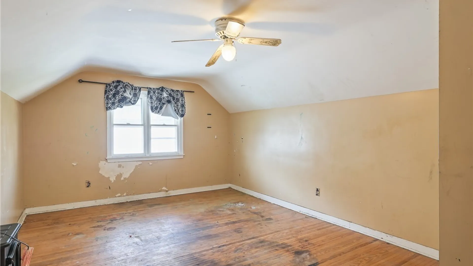 Property at 382 Windermere Boulevard, Amherst, NY 14226 21