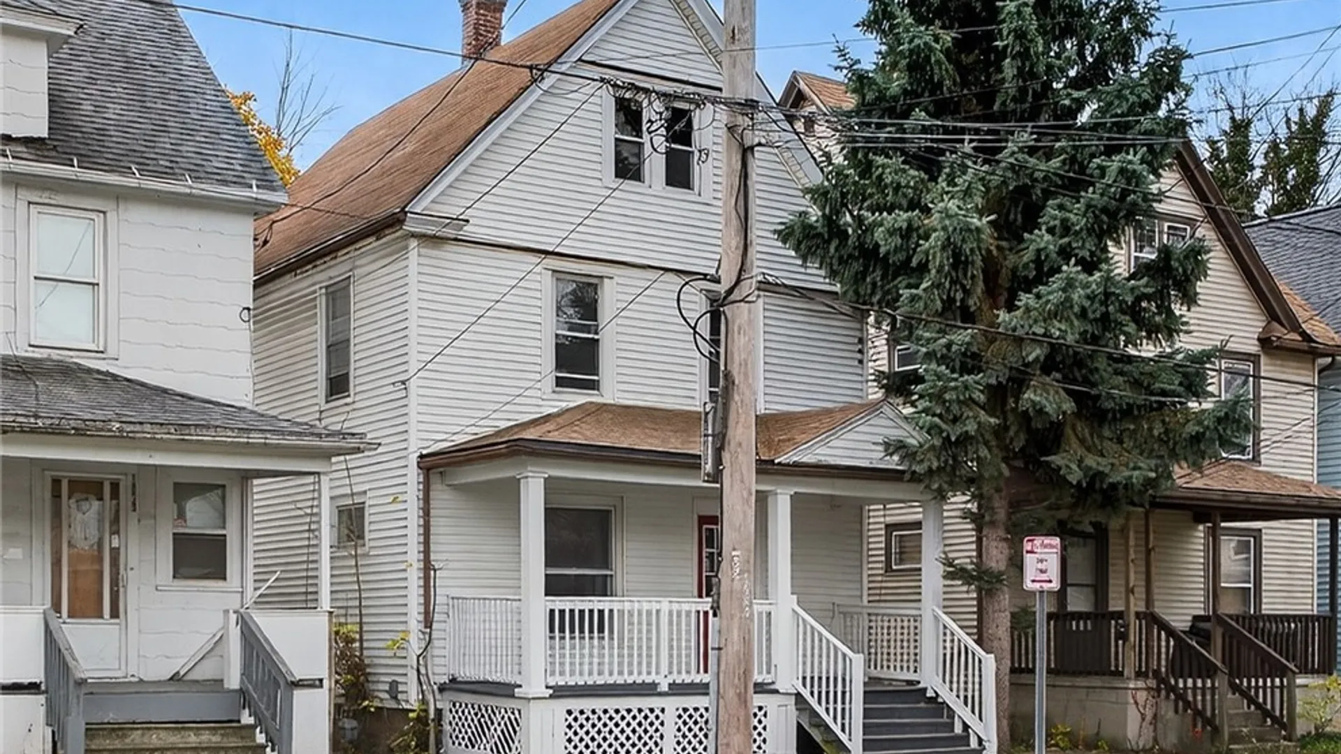 Property at 1957 Whitney Avenue, Niagara Falls, NY 14301 2
