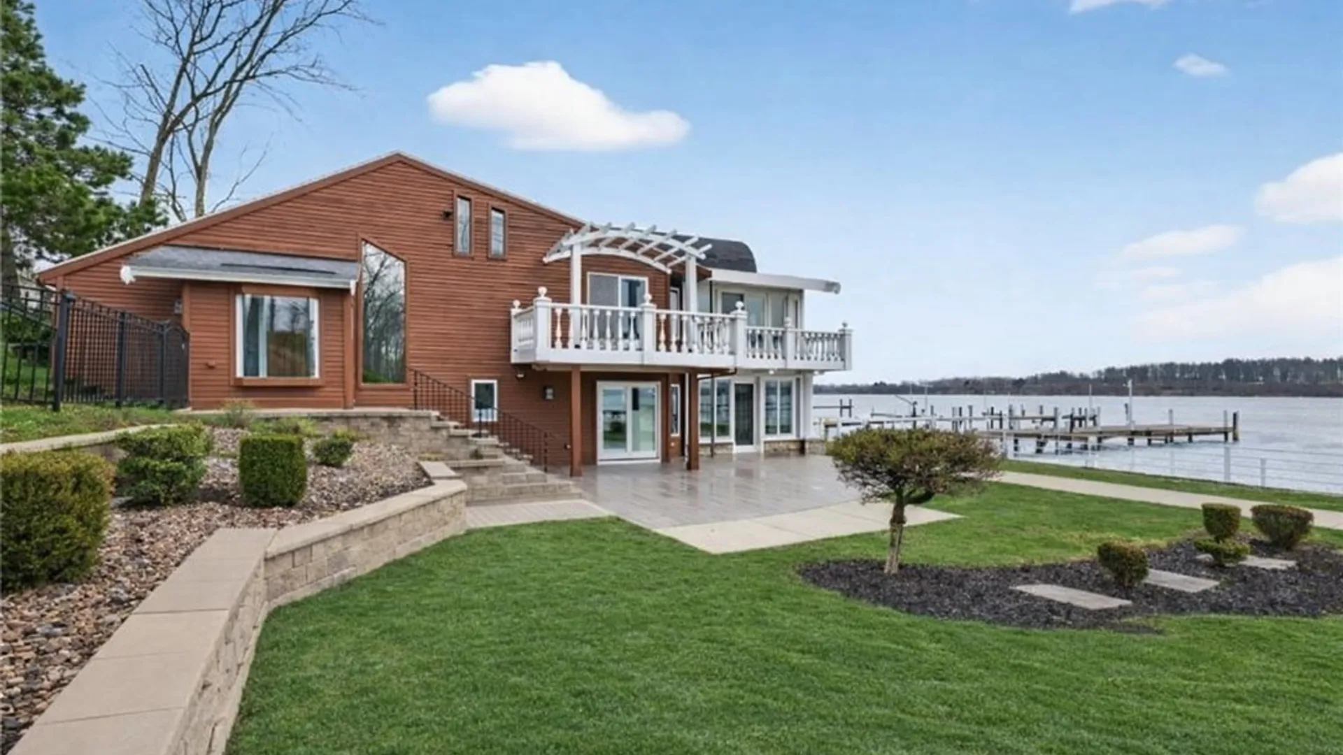 Property at 2039 River Road, Grand Island, NY 14072 4