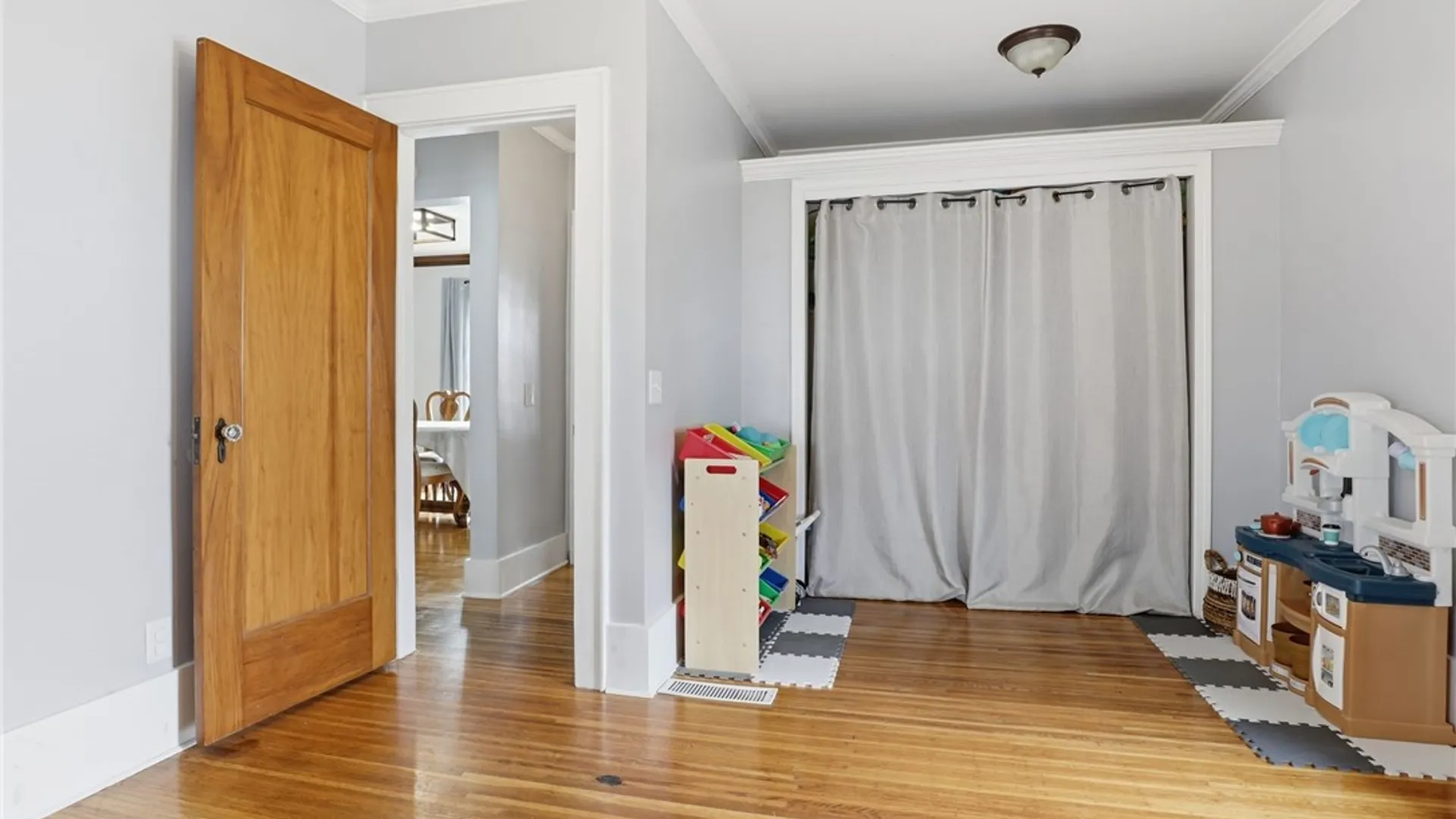 Property at 71 Curtice Rd, Irondequoit, NY 14617 16