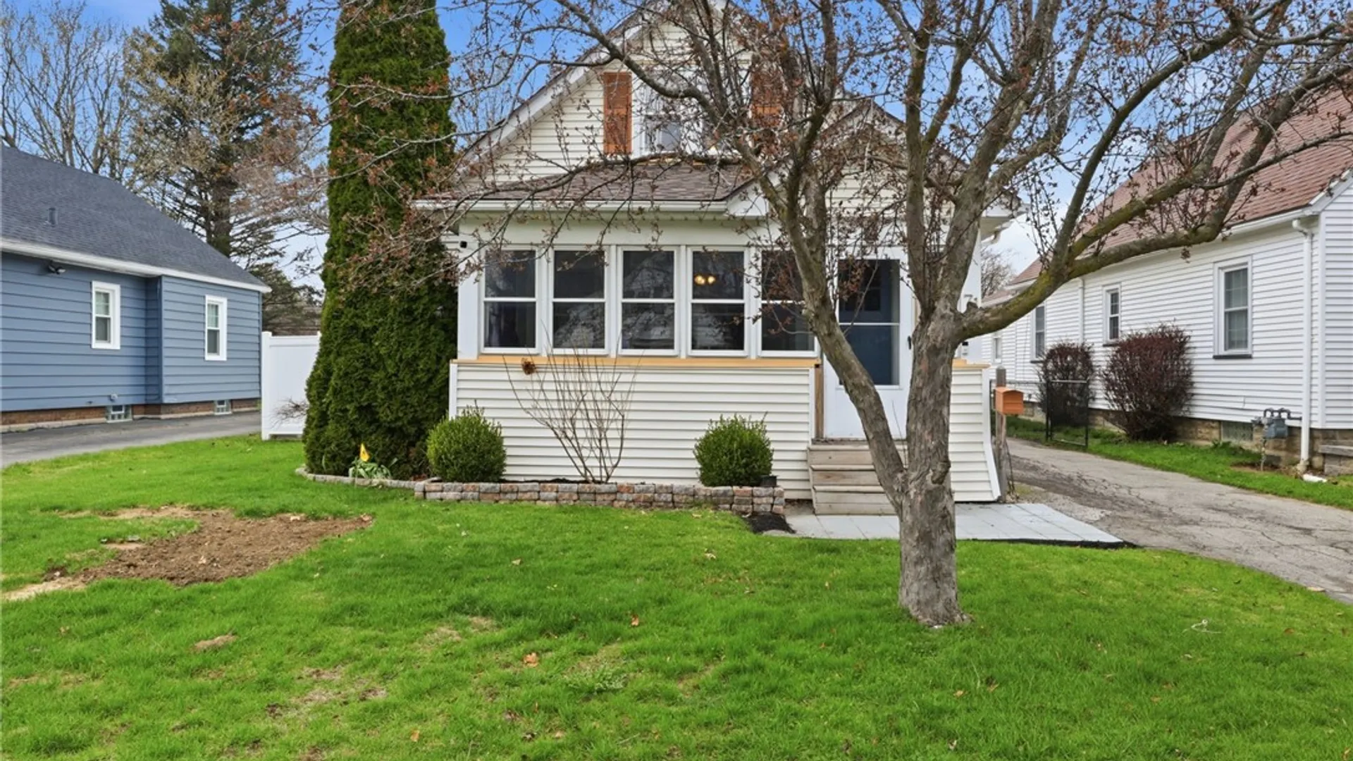 Property at 71 Curtice Rd, Irondequoit, NY 14617 32