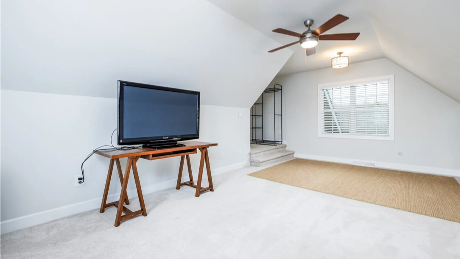 Property at 207 High Stone Cir, Henrietta, NY 14534 40