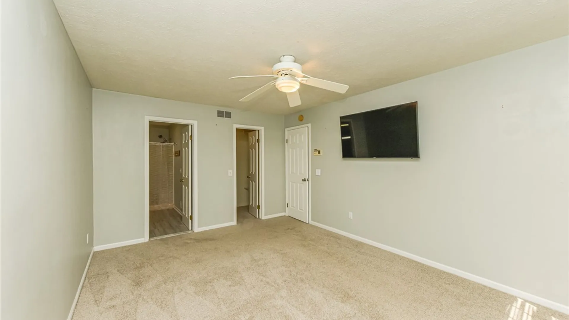 Property at 279 Macintosh Drive, Greece, NY 14626 22