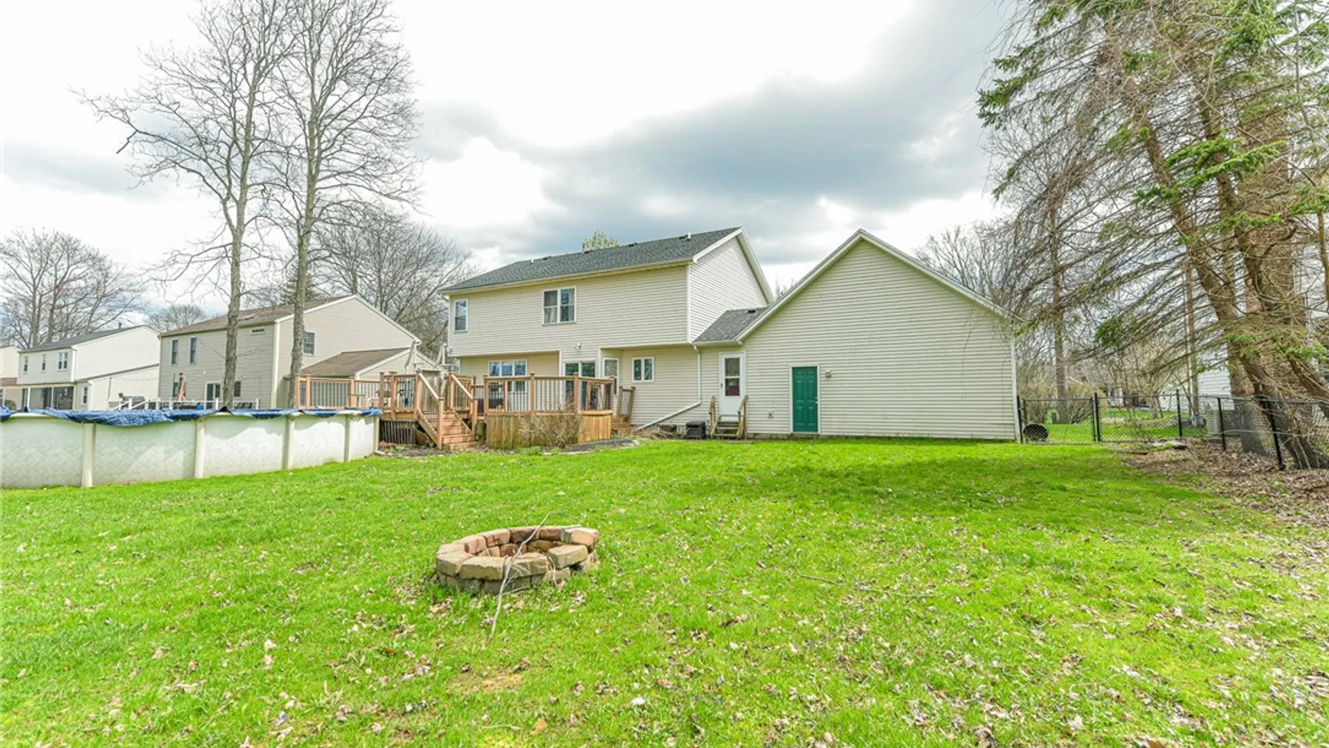 Property at 279 Macintosh Drive, Greece, NY 14626 34