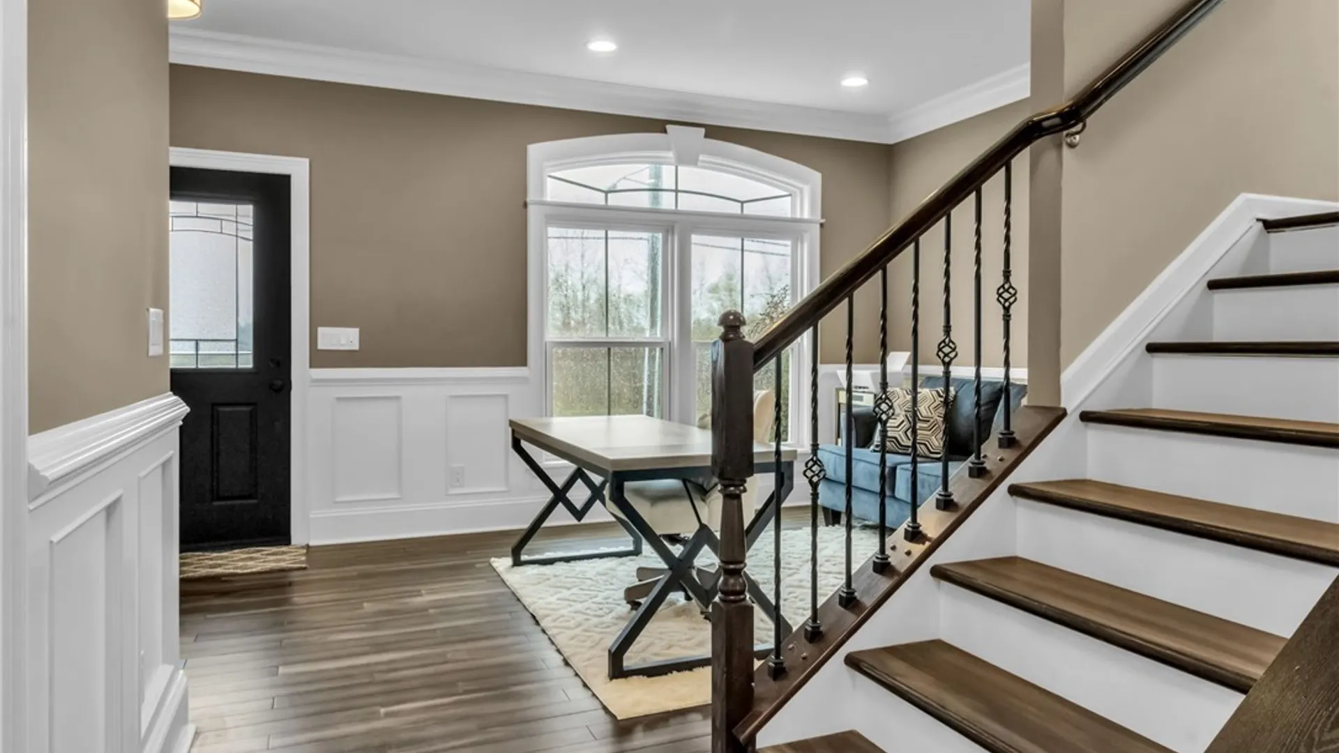 Property at 684 Pleasant View Drive, Lancaster, NY 14086 13