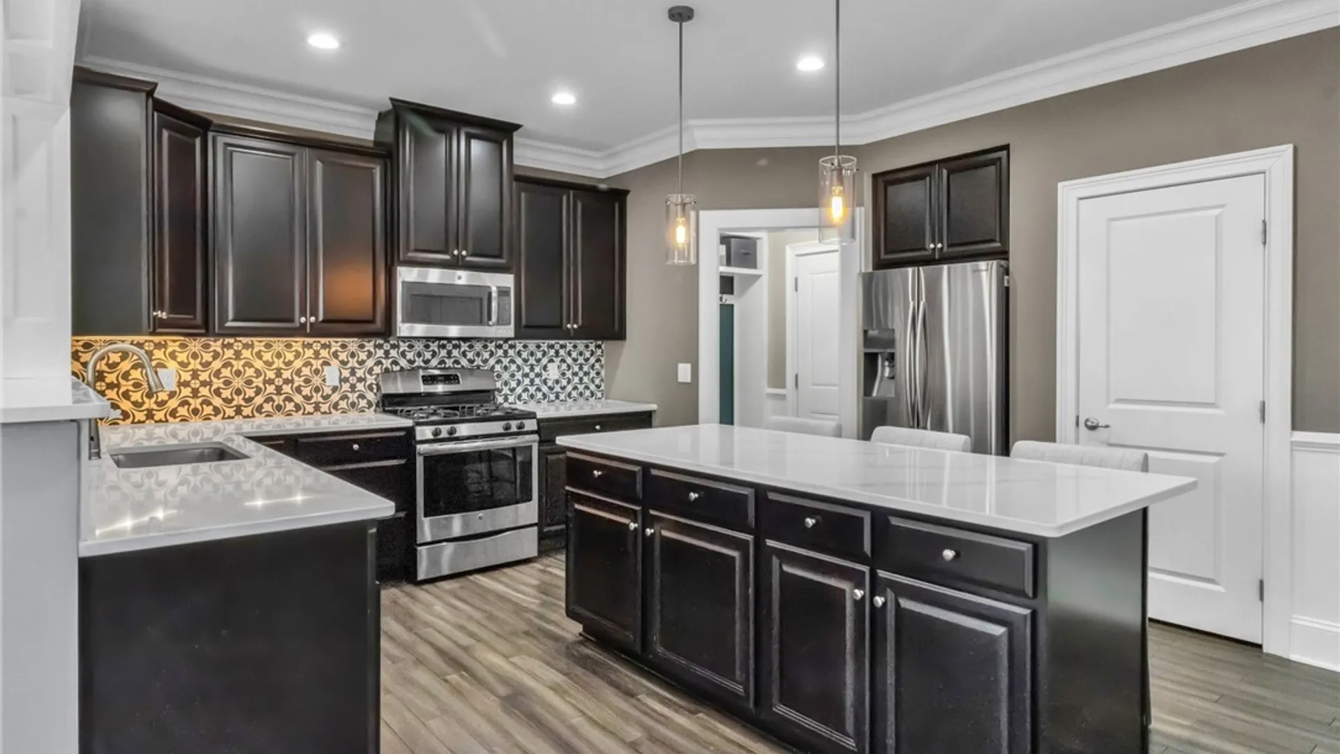 Property at 684 Pleasant View Drive, Lancaster, NY 14086 29