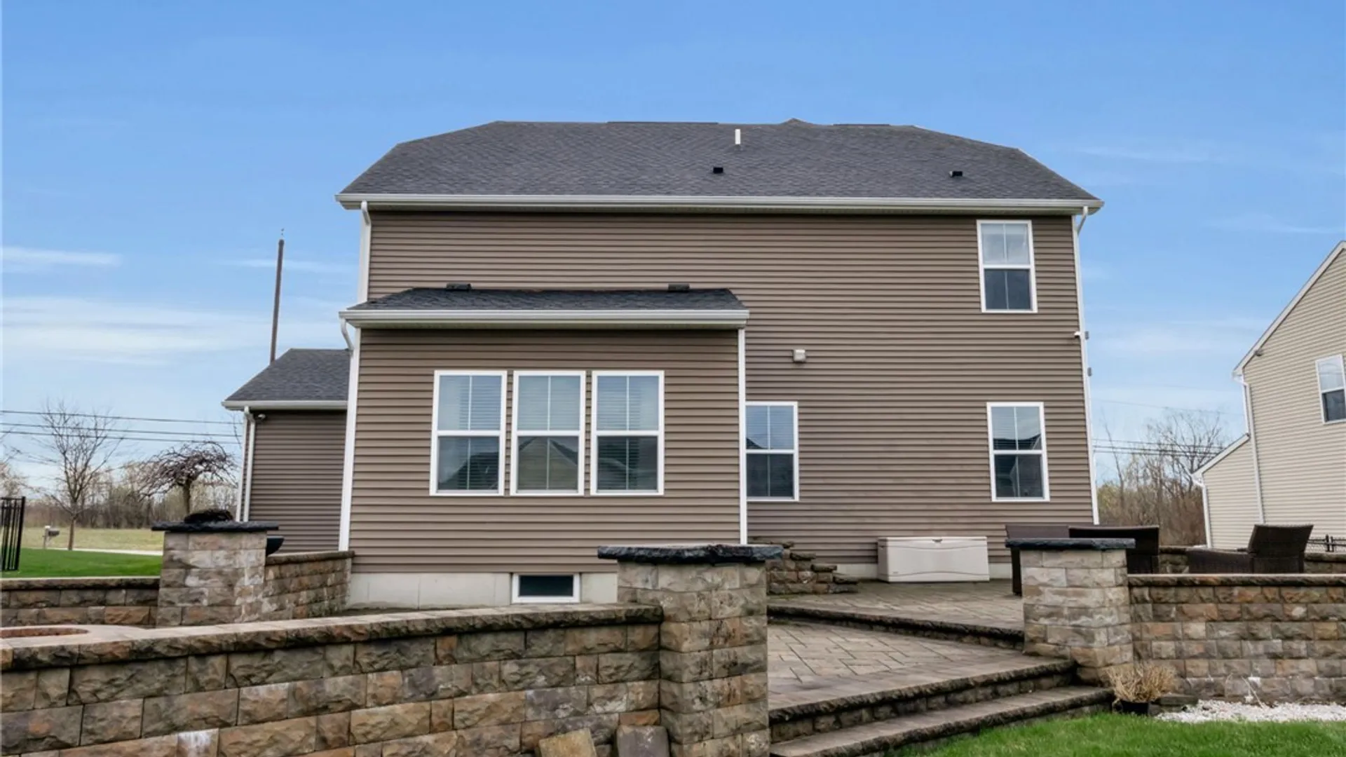 Property at 684 Pleasant View Drive, Lancaster, NY 14086 4