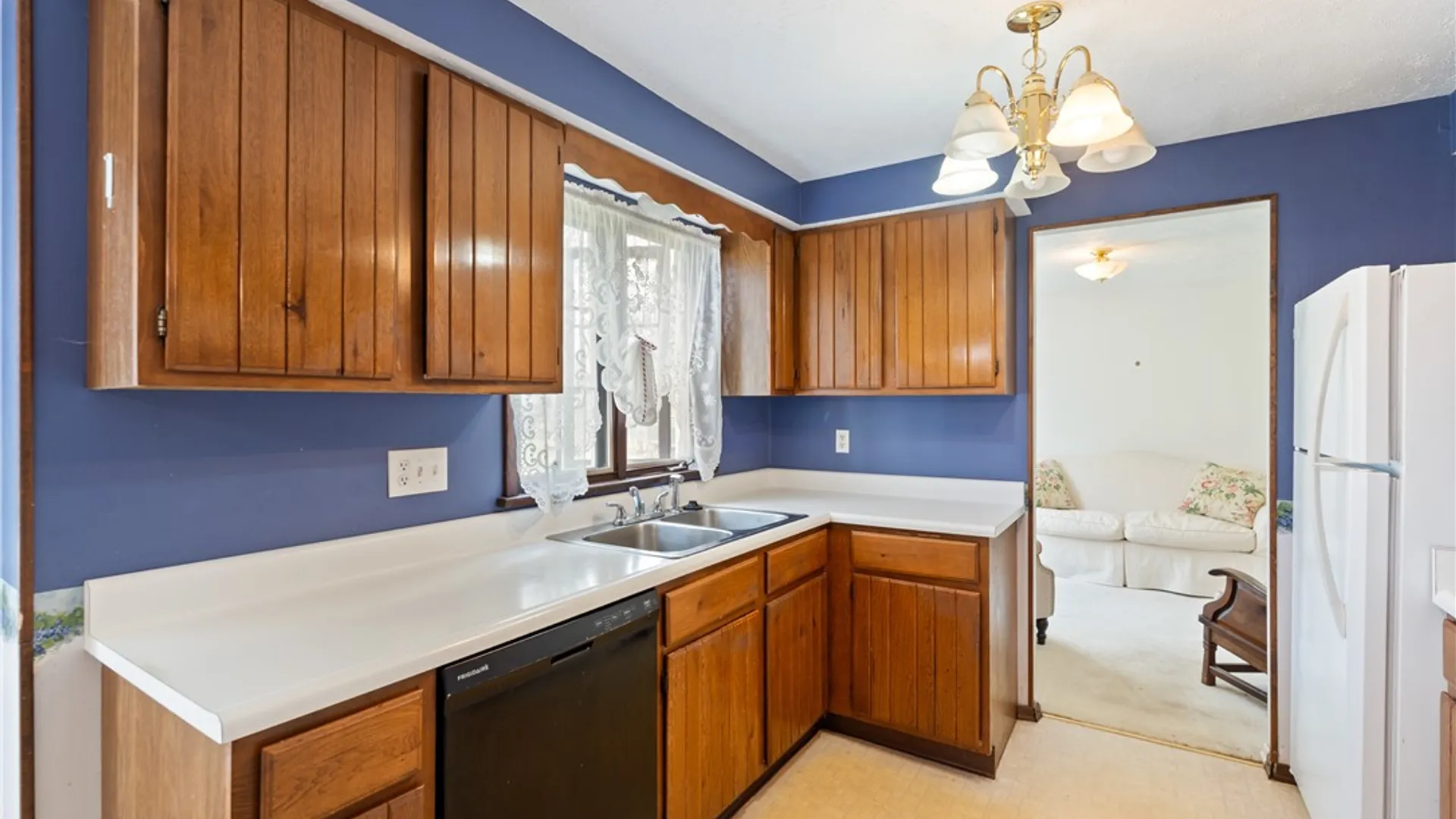 Property at 755 Tanya Cir, Webster, NY 14580 13