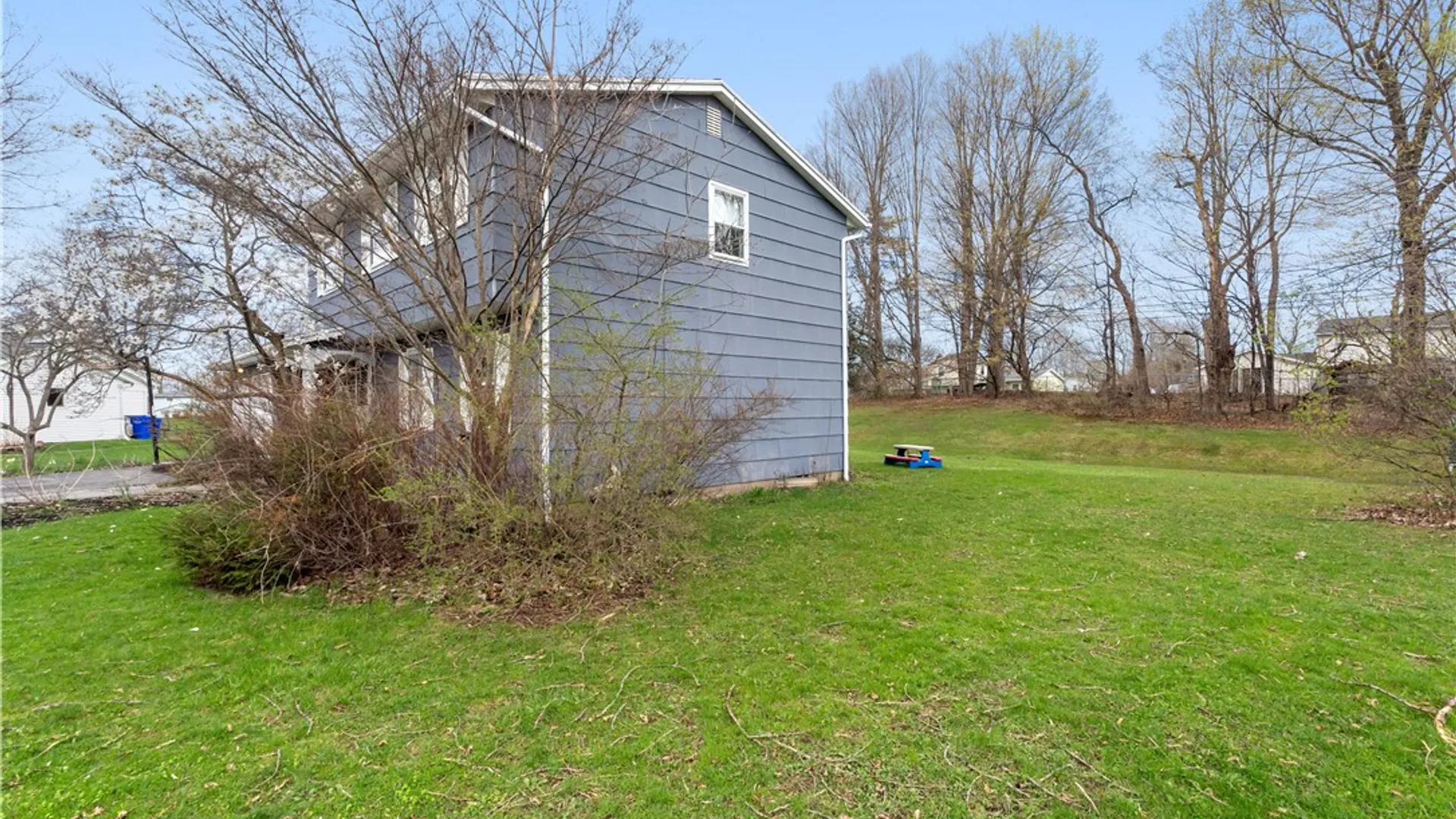 Property at 755 Tanya Cir, Webster, NY 14580 9