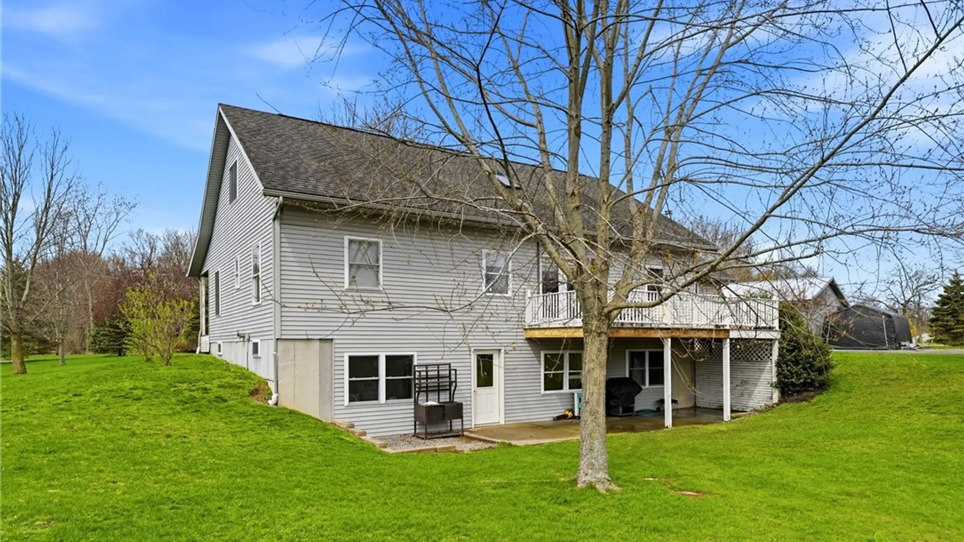 Property at 3129 Fruit Avenue, Ridgeway, NY 14103 3