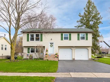 Property at 2 Tallwood Drive, Parma, NY 14468