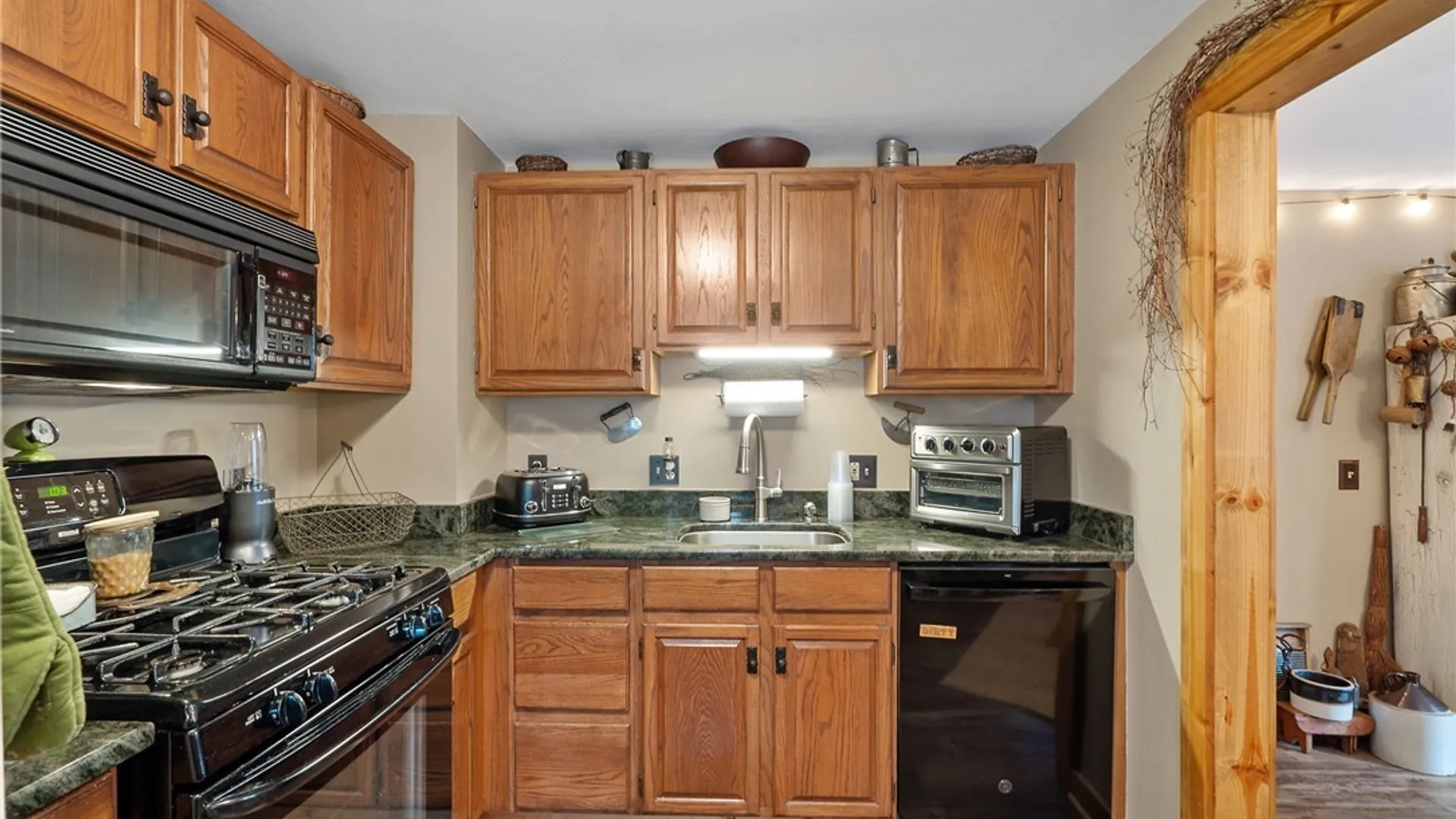 Property at 204 Stonefield Road, Onondaga, NY 13205 9