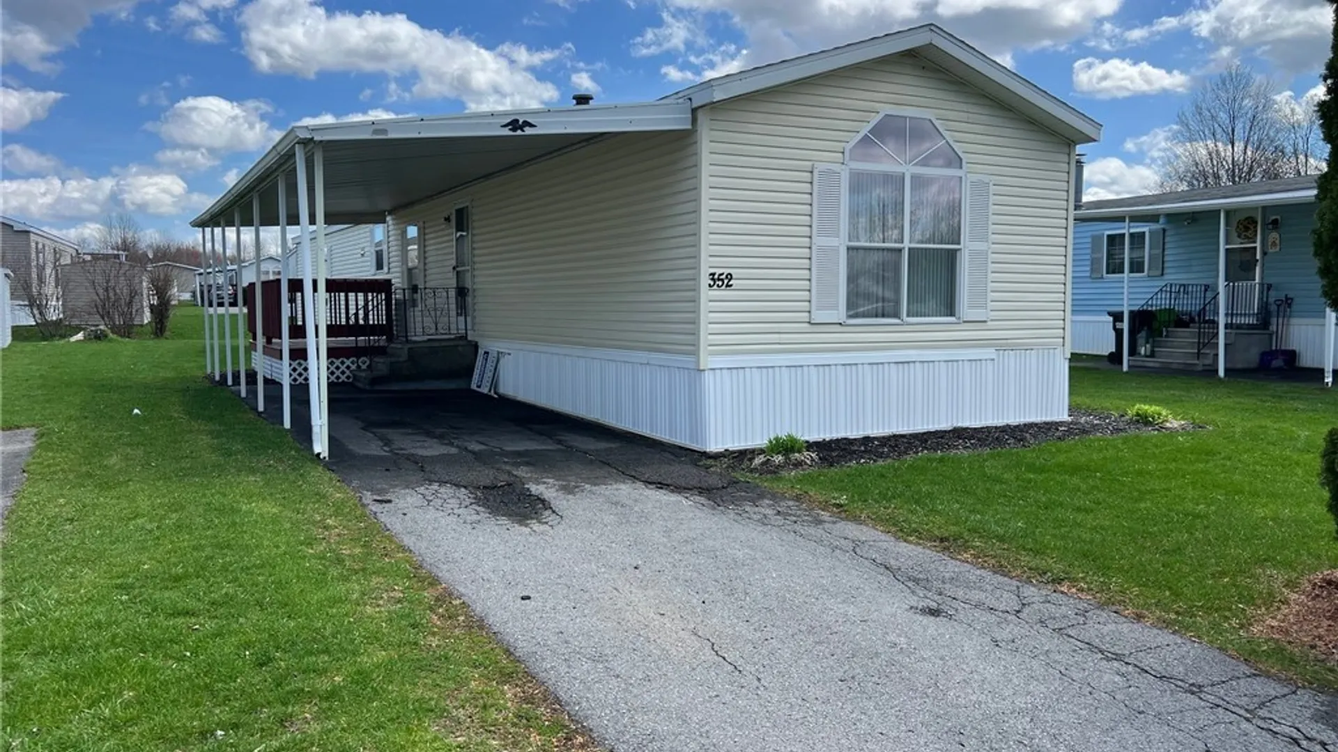 Property at 352 MATTHEW DR, New Hartford, NY 13313 4