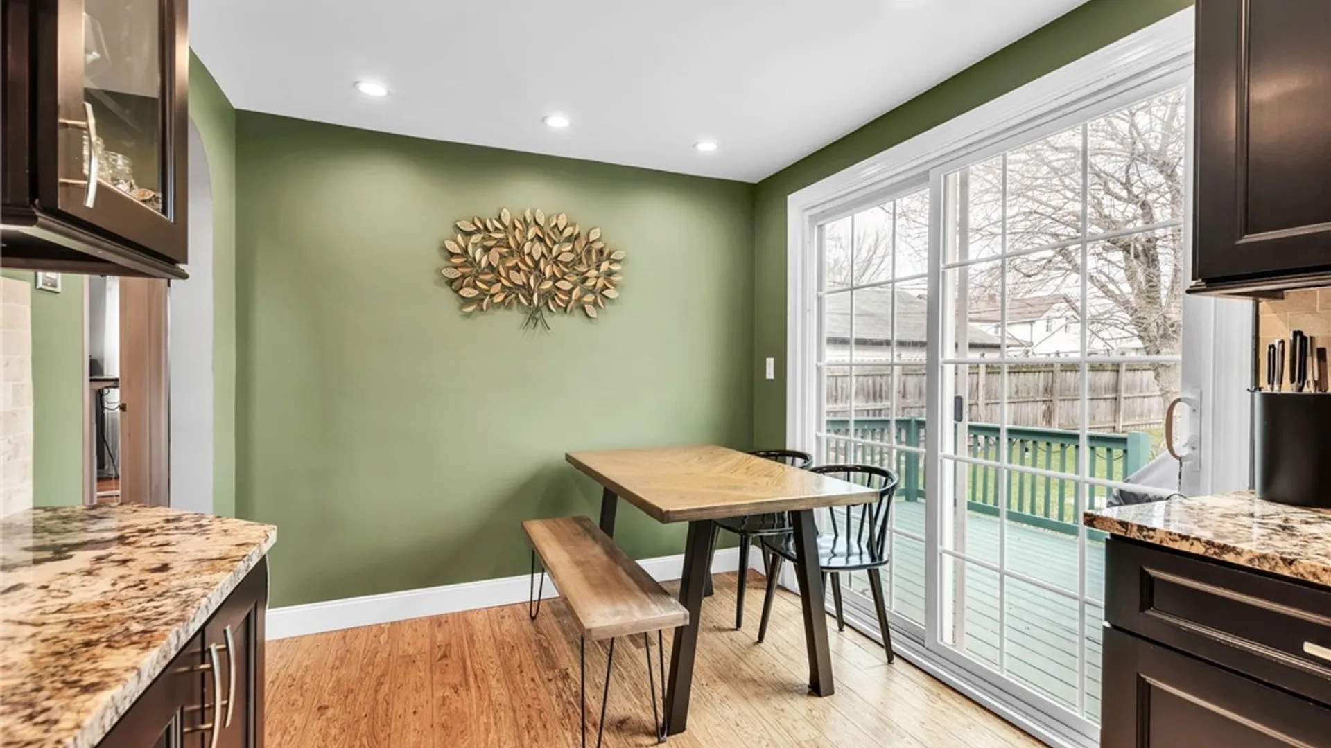 Property at 241 Briarhurst Drive, Tonawanda, NY 14150 13