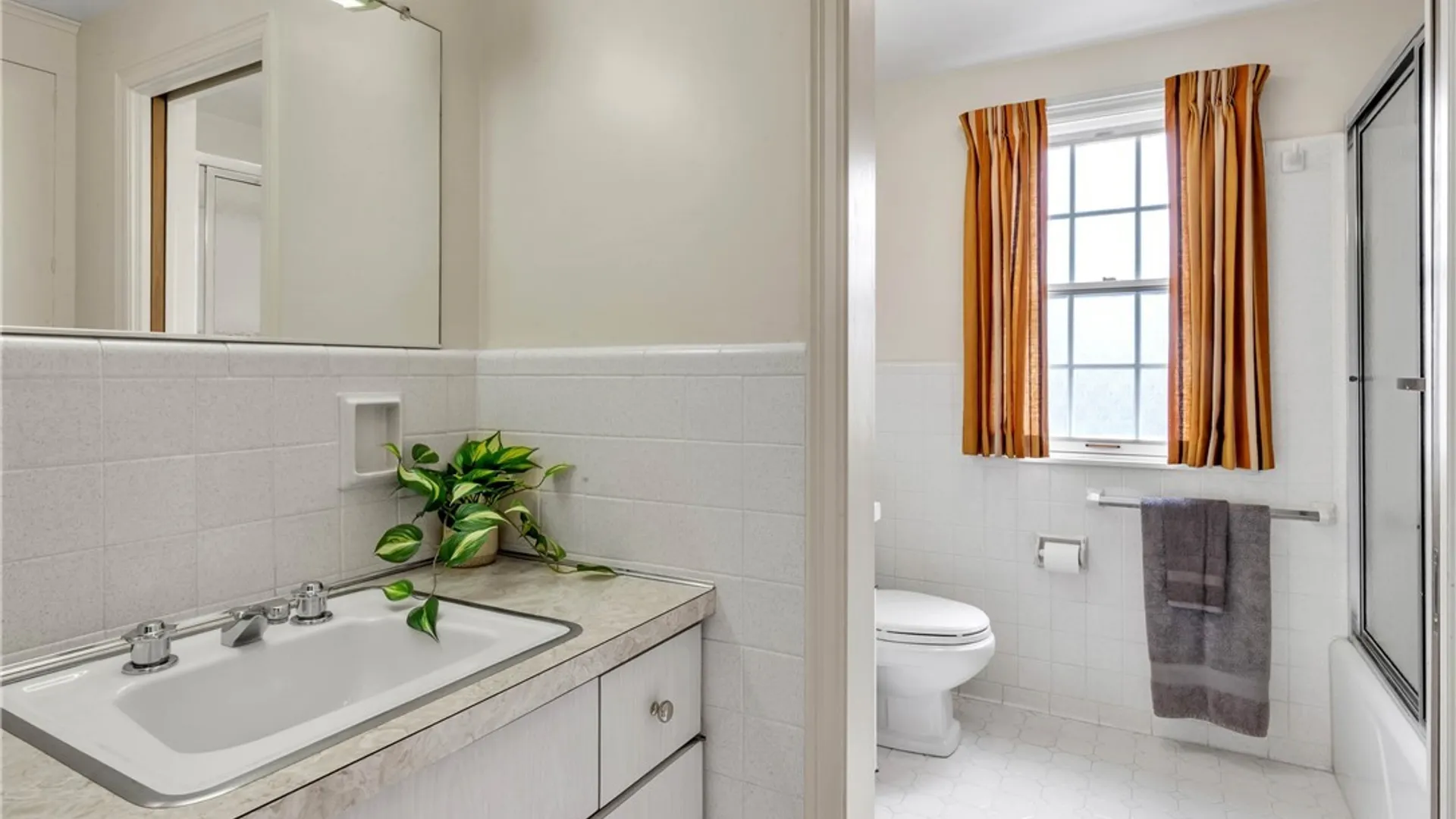 Property at 137 Nottingham, Buffalo, NY 14216 34