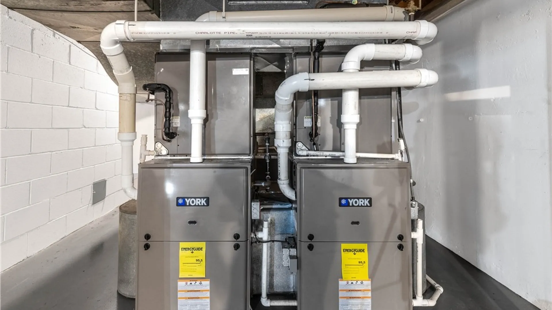 Property at 137 Nottingham, Buffalo, NY 14216 41