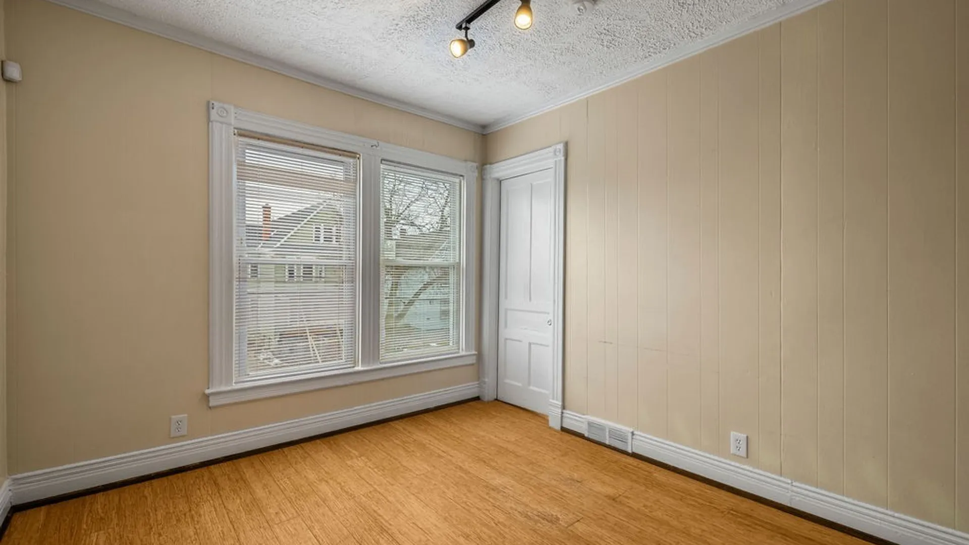 Property at 637 West Avenue, Buffalo, NY 14213 22