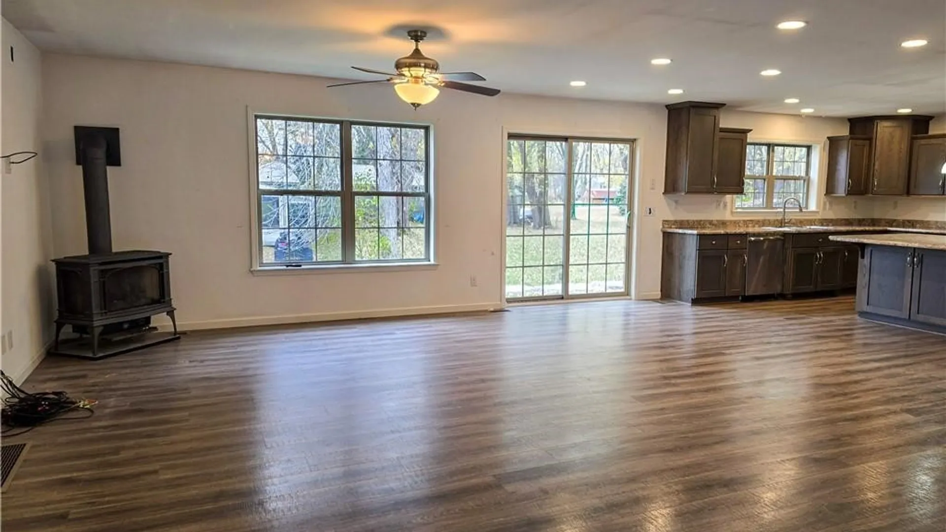 Property at 21 Wedgeworth Drive, West Monroe, NY 13167 14