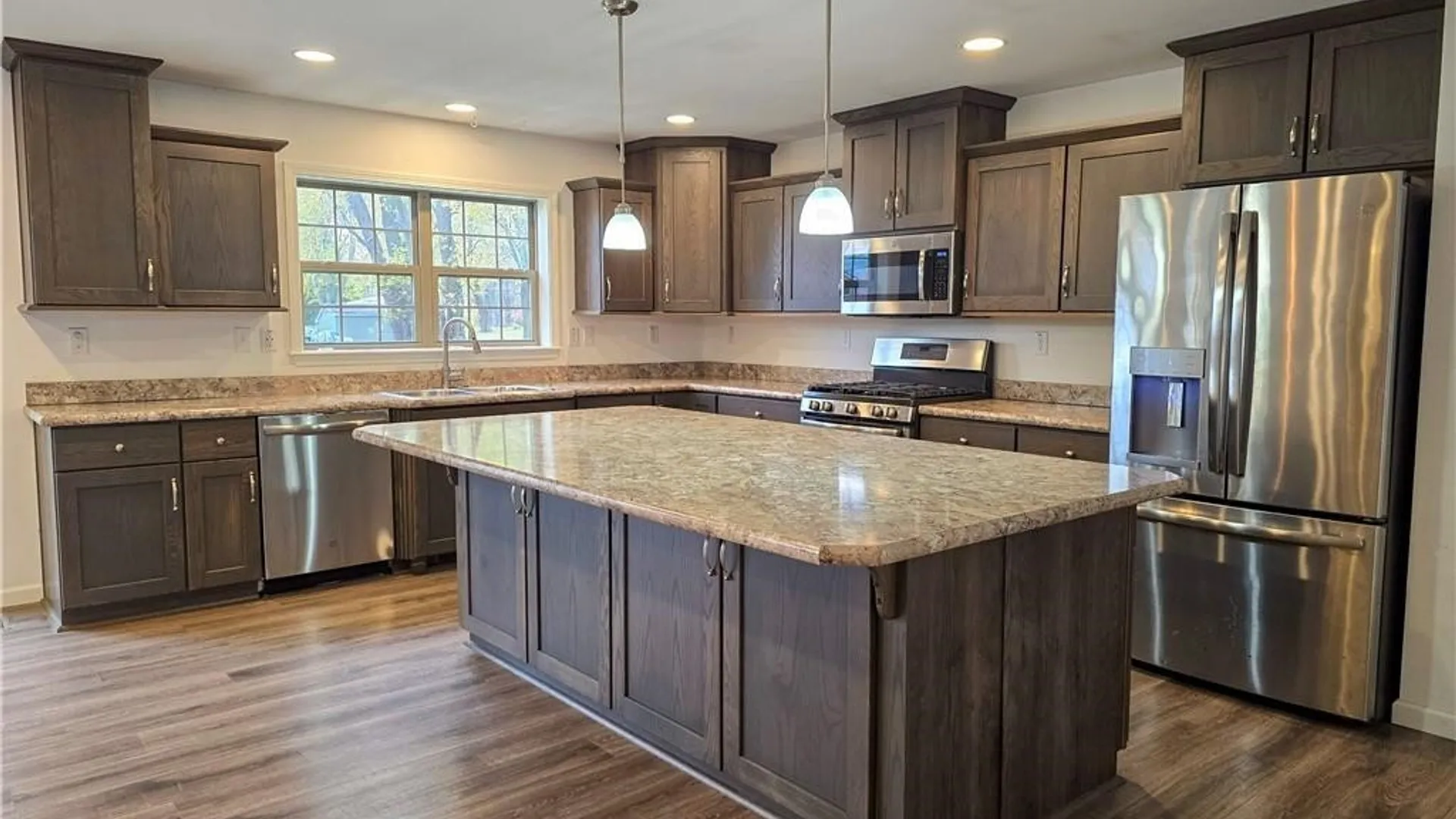 Property at 21 Wedgeworth Drive, West Monroe, NY 13167 7