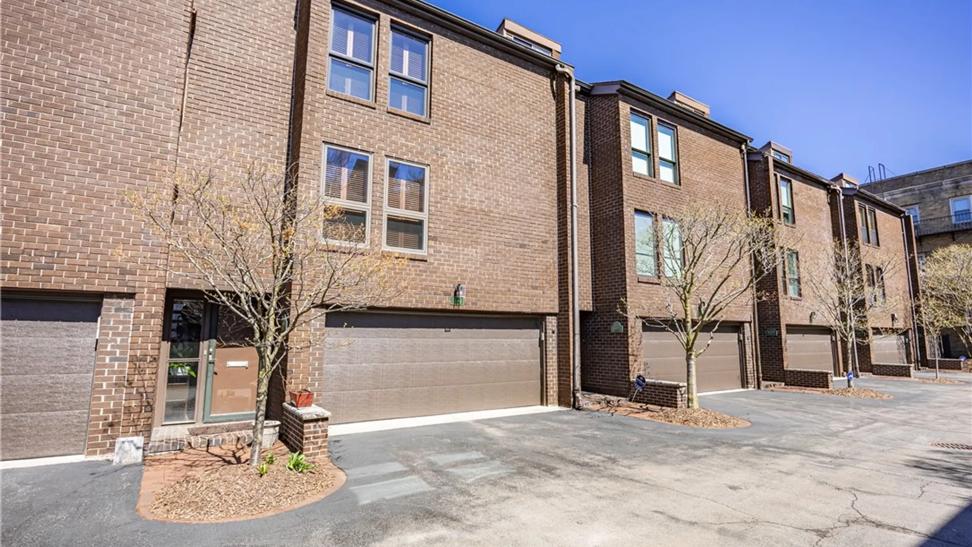 Property at 1599 East Avenue, Rochester, NY 14610 39