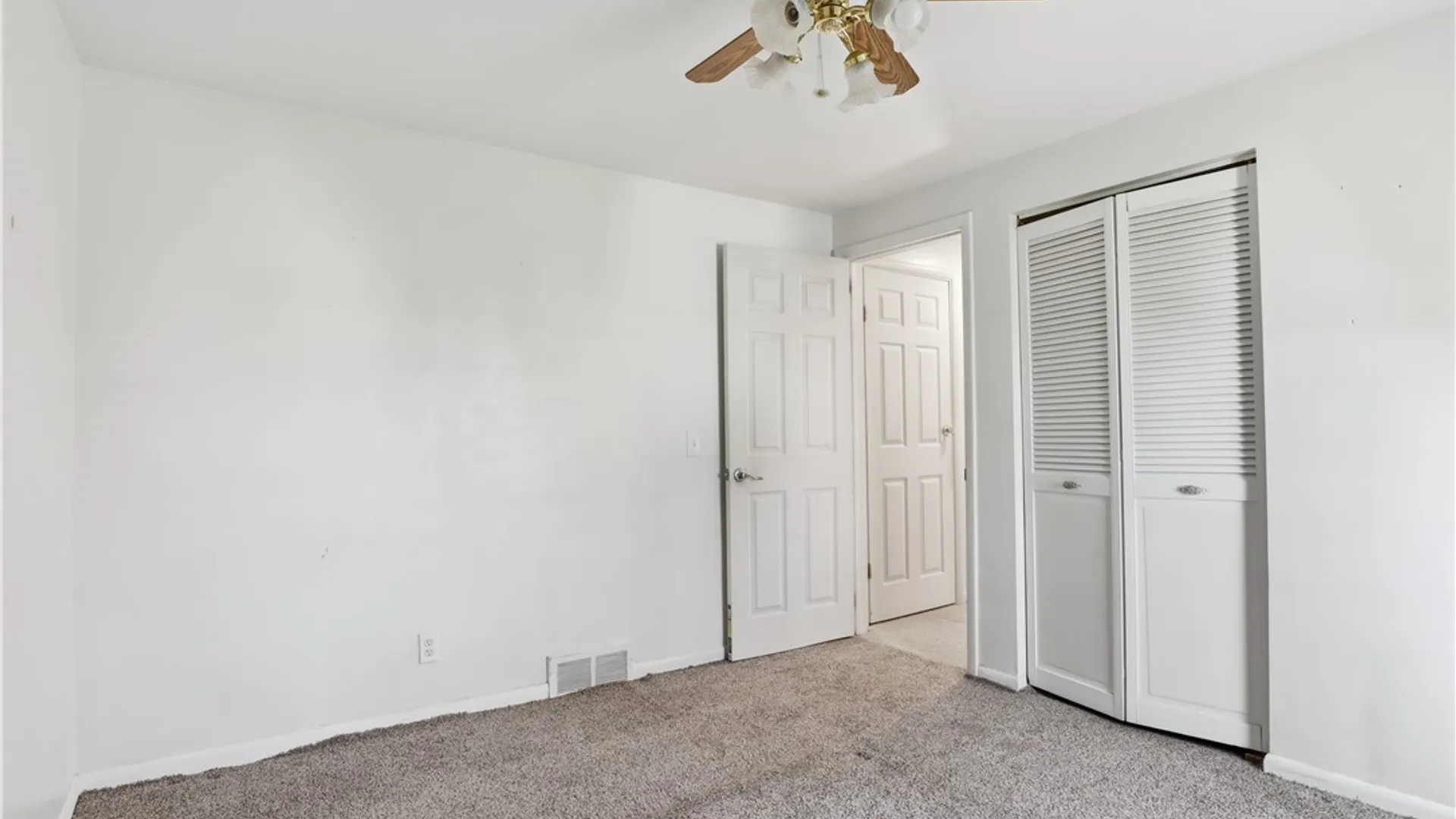 Property at 577 Fetzner Road, Greece, NY 14626 13