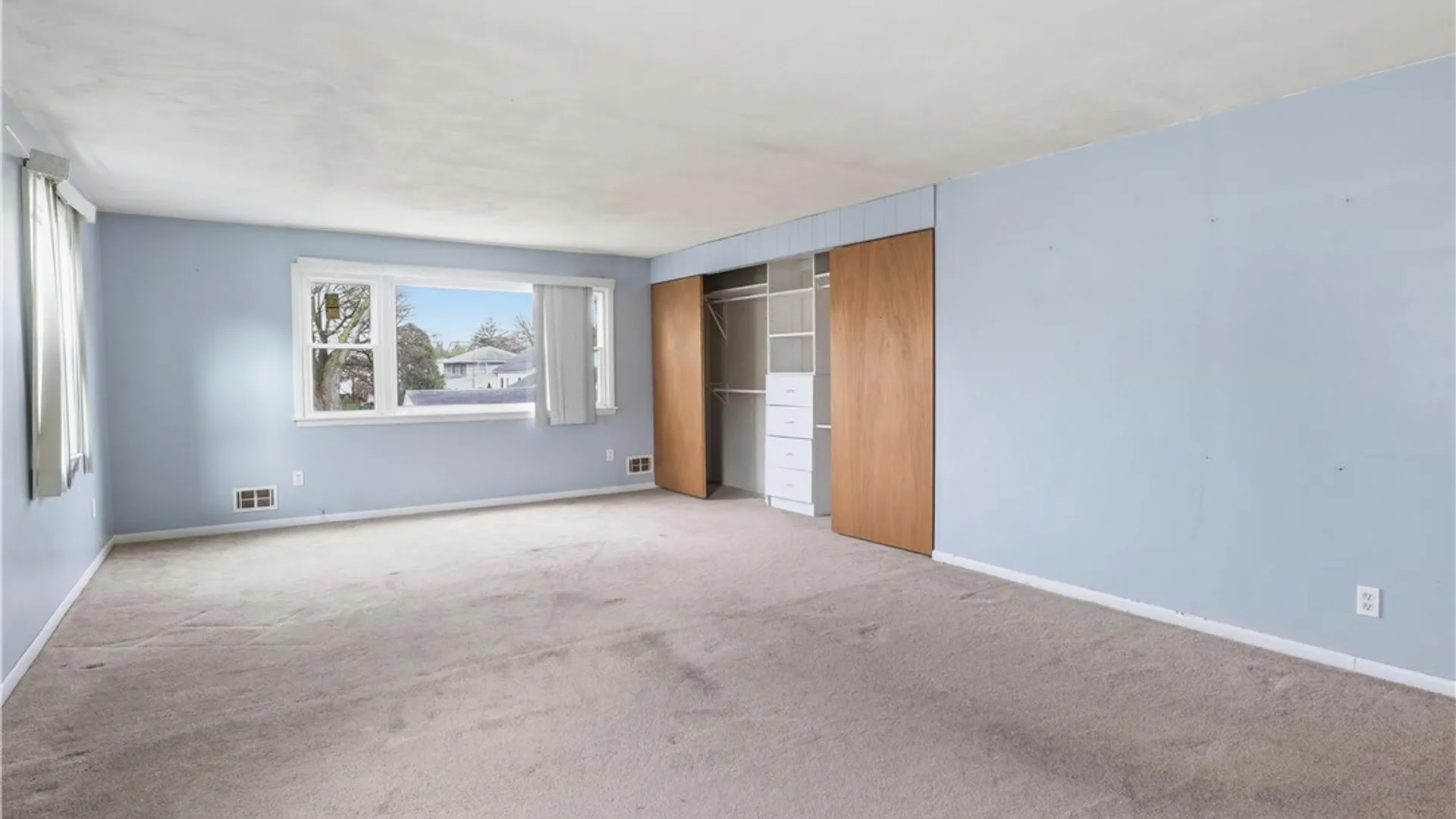 Property at 577 Fetzner Road, Greece, NY 14626 14