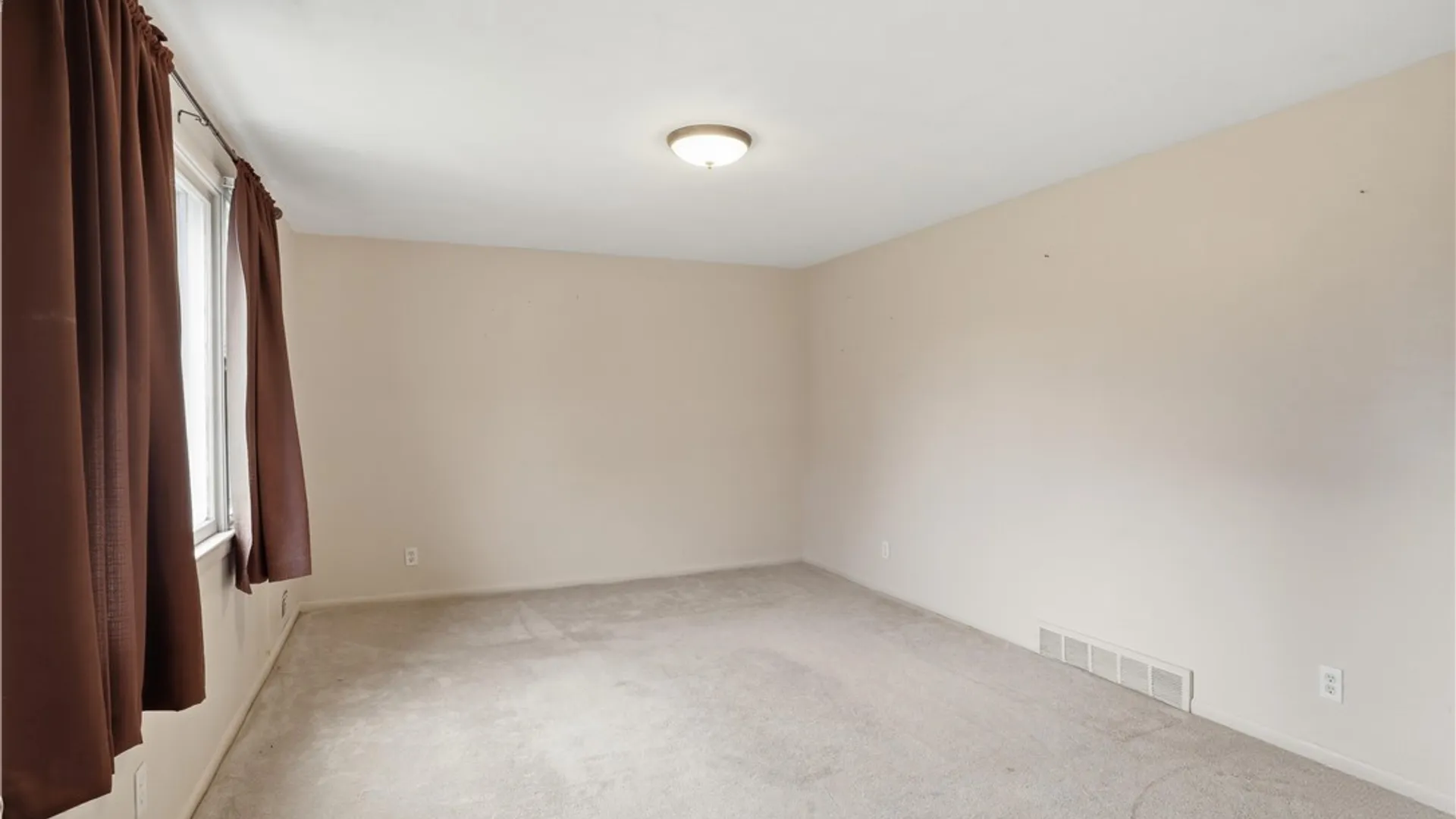 Property at 577 Fetzner Road, Greece, NY 14626 21