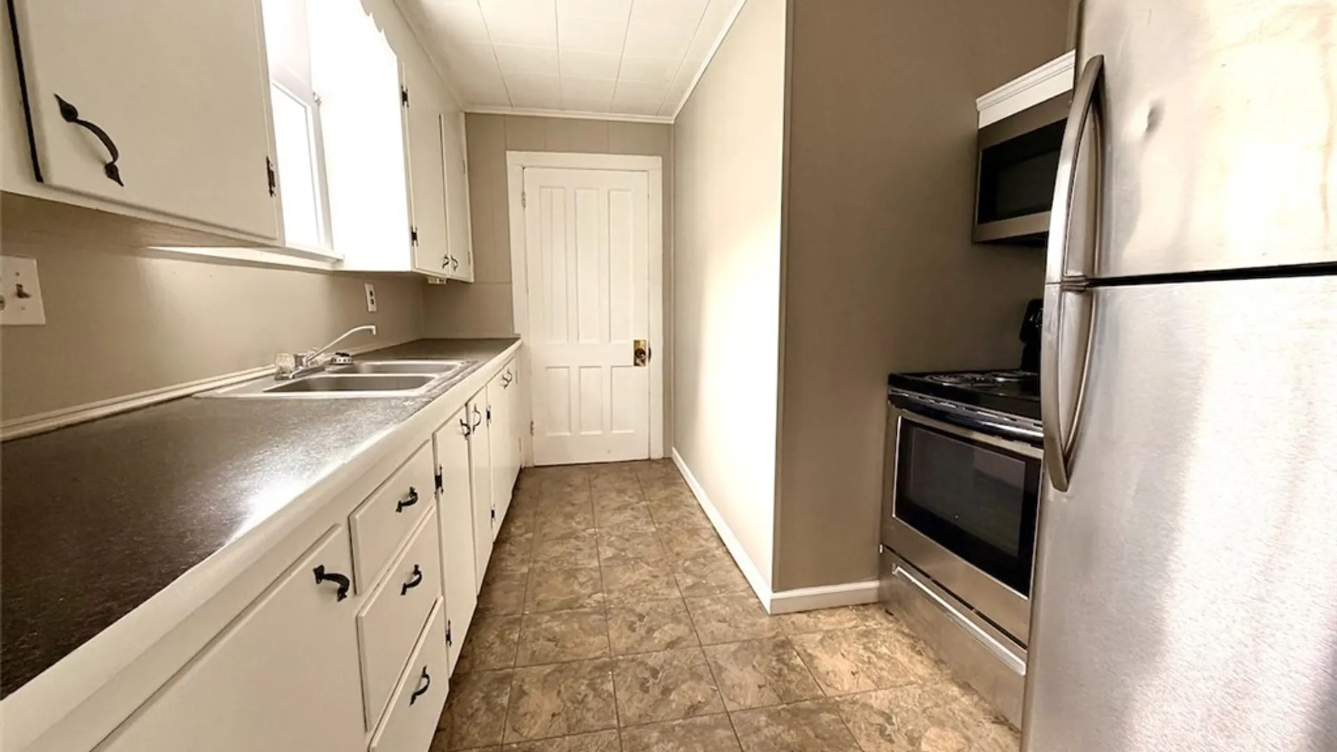 Property at 179 W 3rd Street, Oswego, NY 13126 18