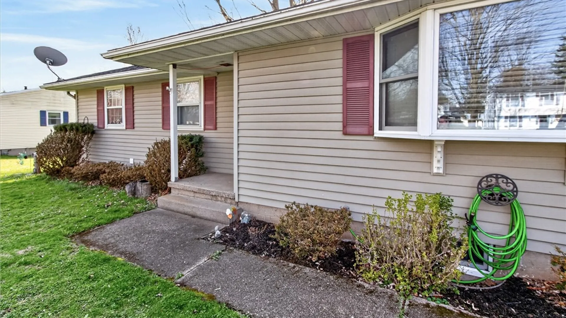 Property at 549 Grace Avenue, Arcadia, NY 14513 3