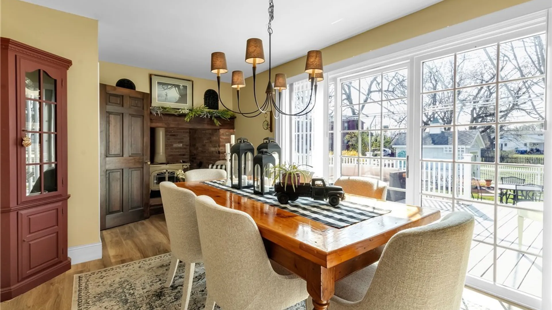 Property at 6016 Elm St, Clarence, NY 14032 22