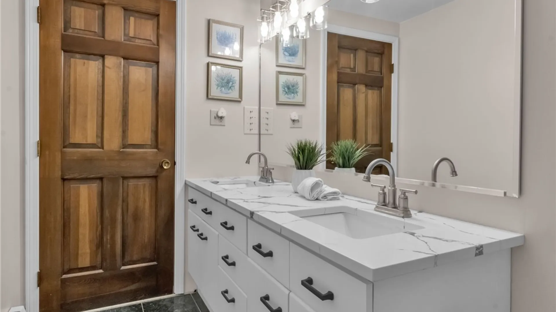 Property at 6016 Elm St, Clarence, NY 14032 35