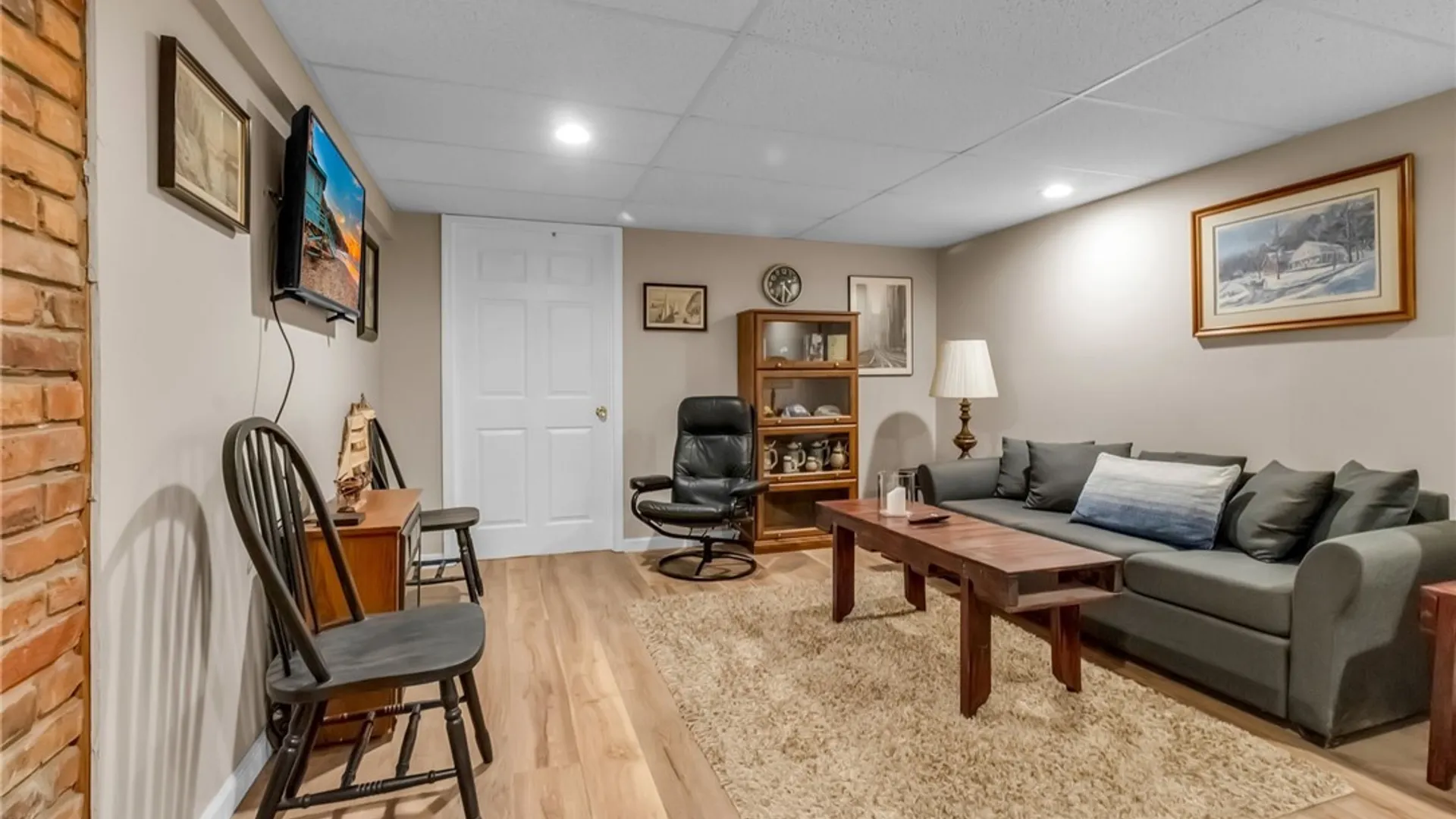 Property at 6016 Elm St, Clarence, NY 14032 41