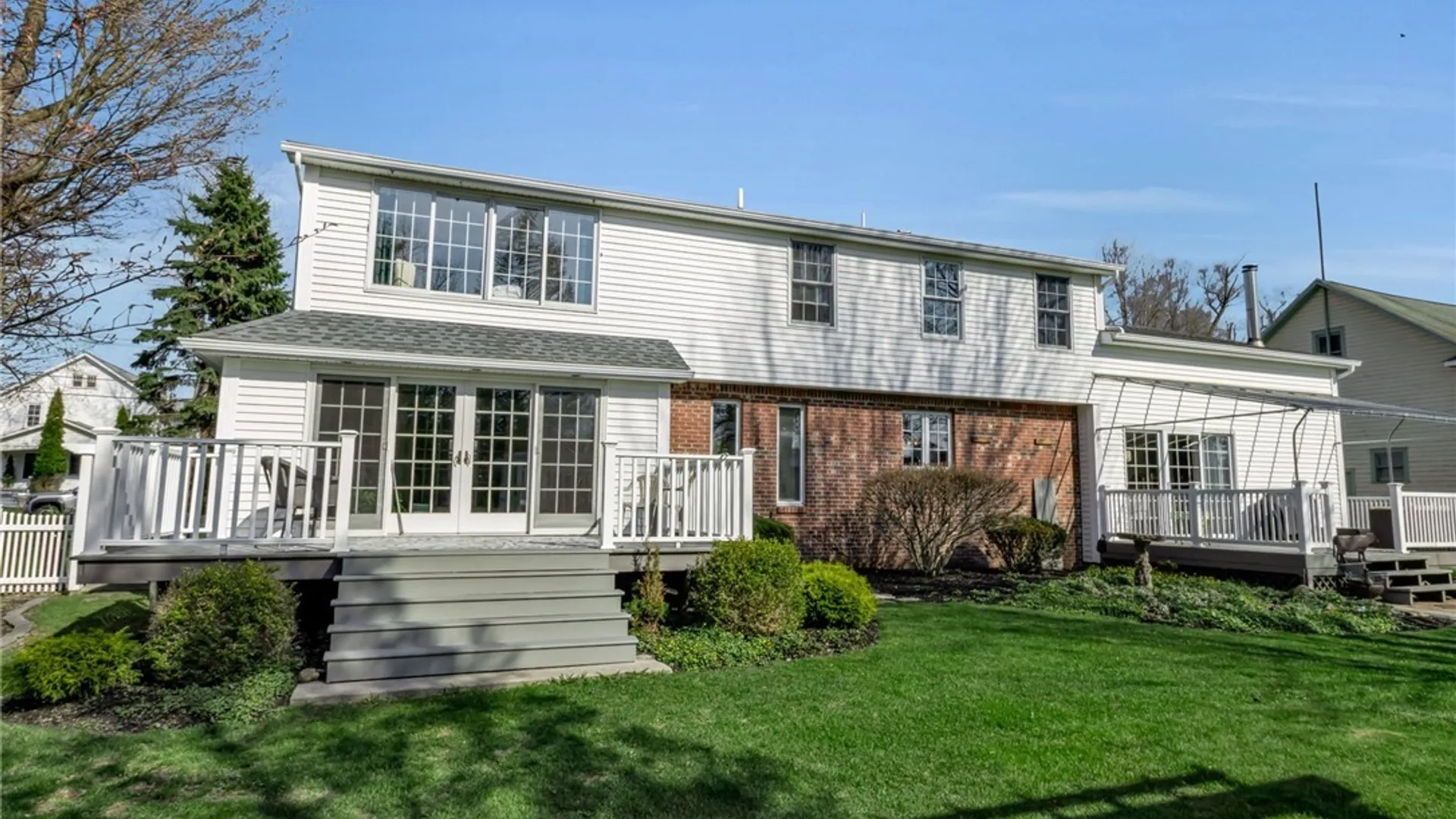 Property at 6016 Elm St, Clarence, NY 14032 44