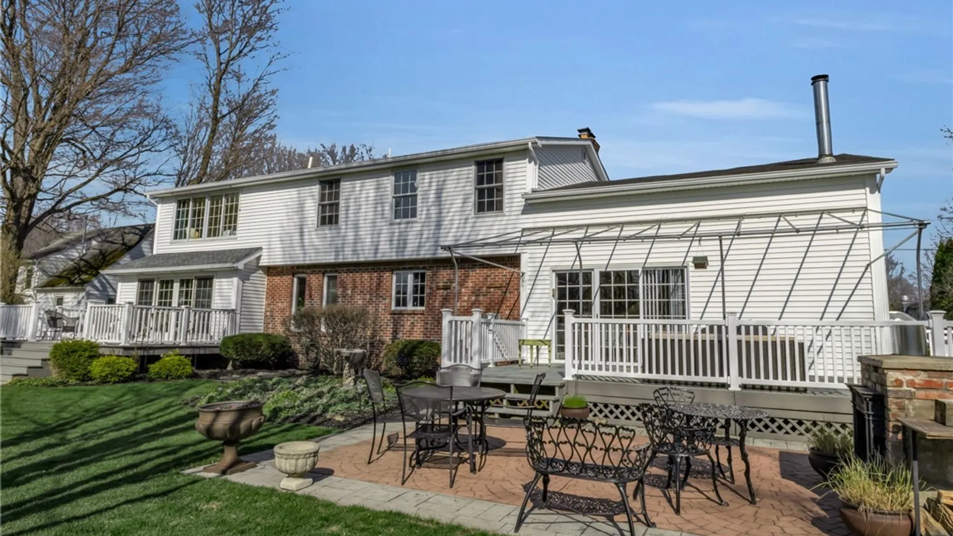 Property at 6016 Elm St, Clarence, NY 14032 45