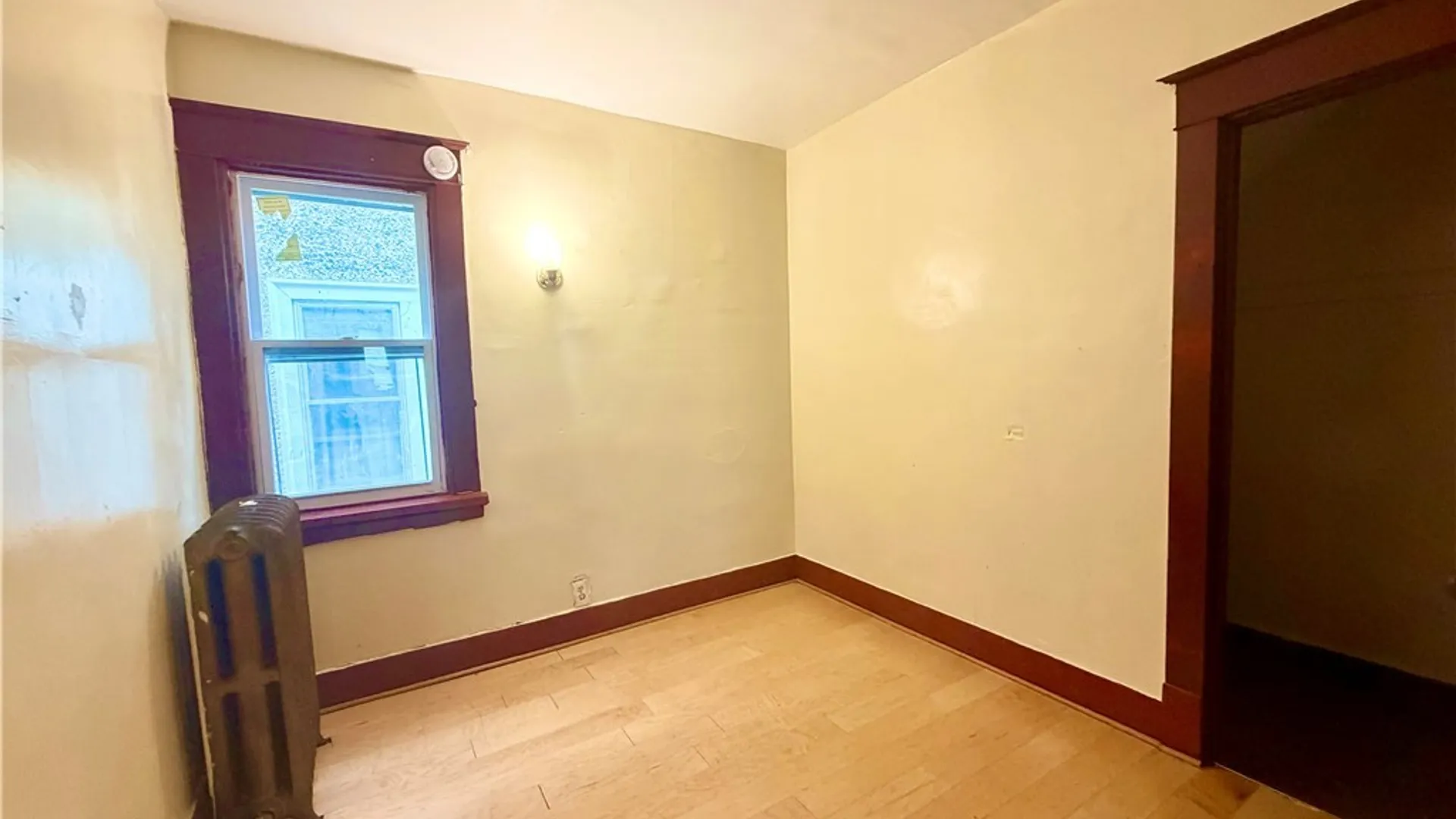 Property at 32 Lark Street, Buffalo, NY 14211 4