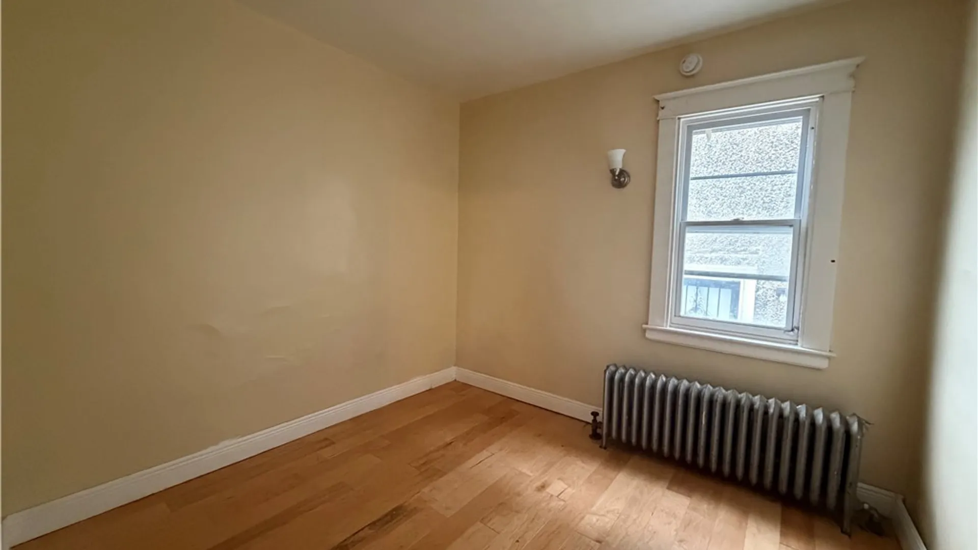 Property at 32 Lark Street, Buffalo, NY 14211 9