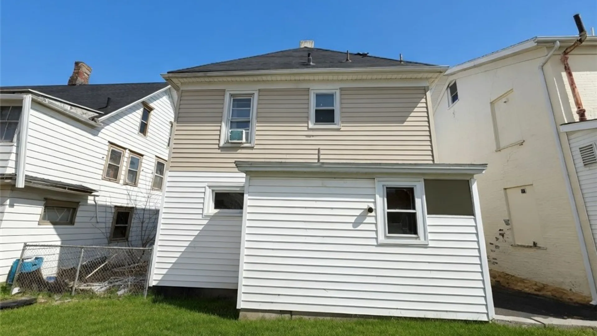 Property at 10 Lafayette Avenue, Geneva City, NY 14456 3