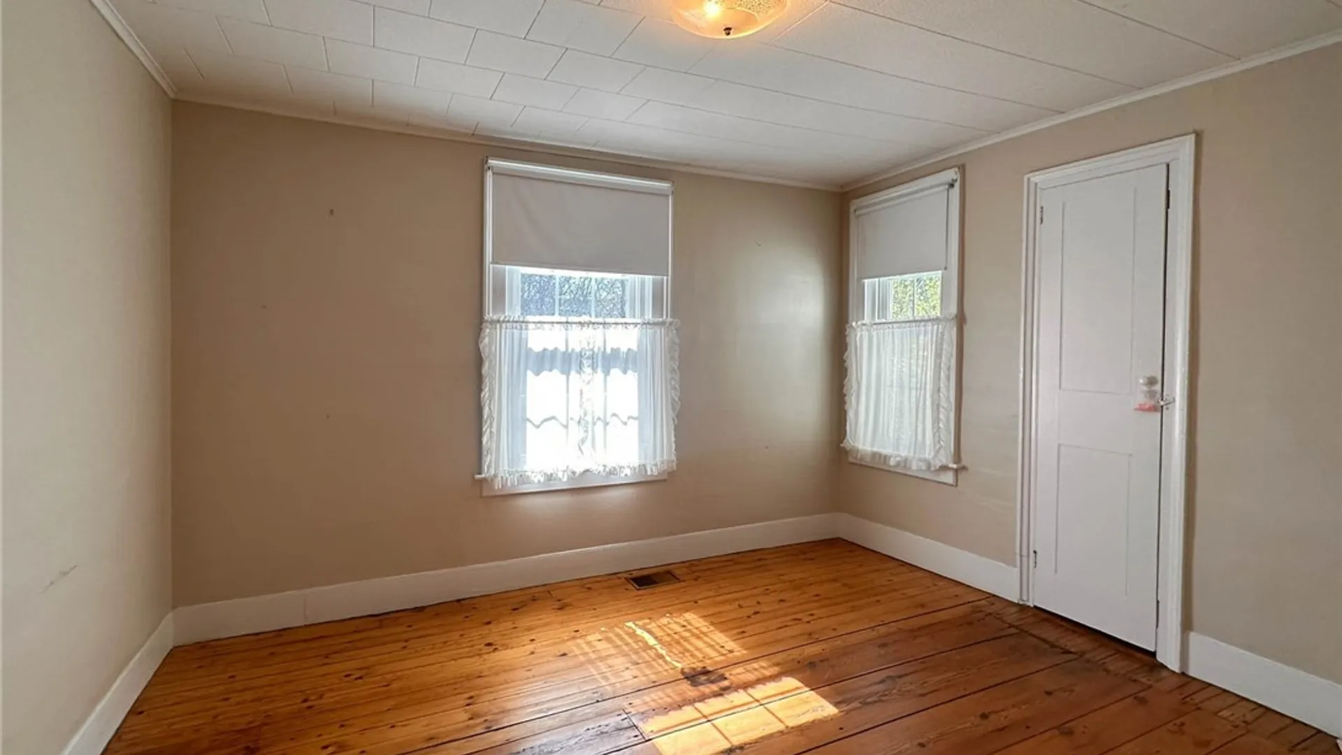 Property at 415 Higby Road, New Hartford, NY 13413 16