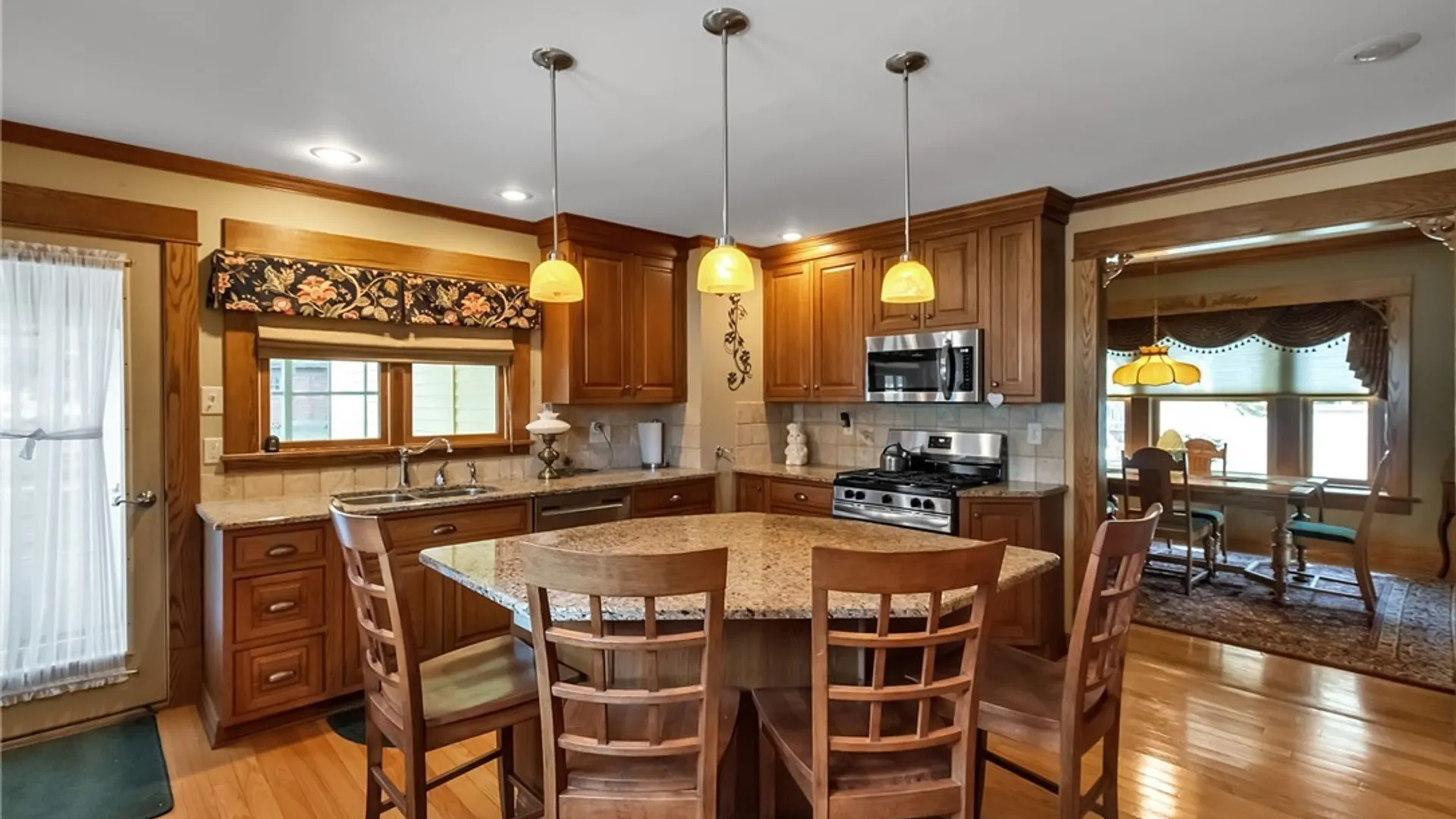 Property at 65 Potter Avenue, Orchard Park, NY 14127 2