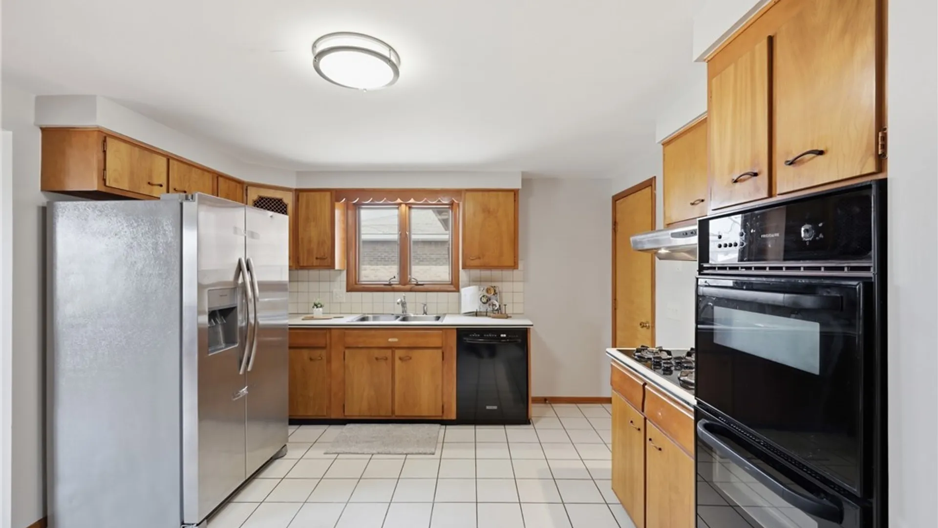 Property at 69 Jane Lane, Cheektowaga, NY 14043 14