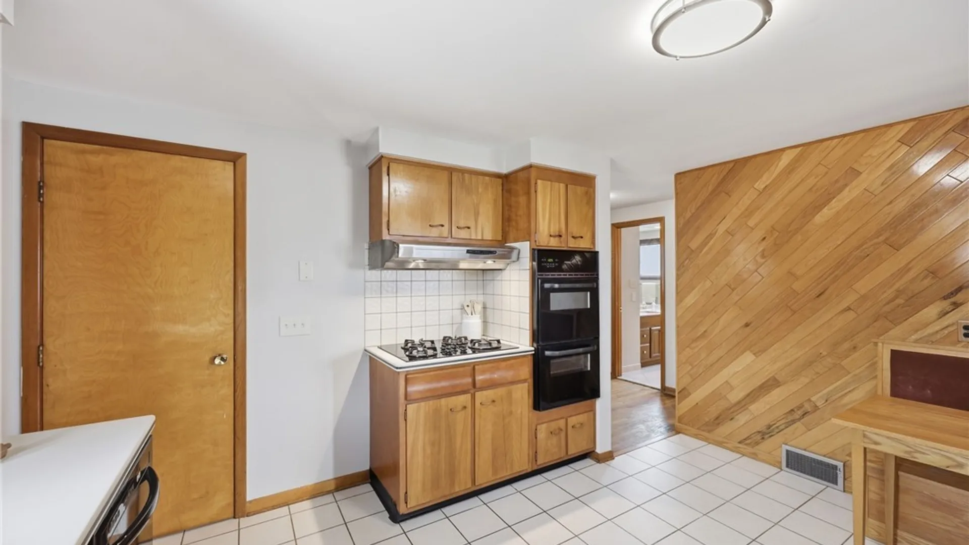 Property at 69 Jane Lane, Cheektowaga, NY 14043 17