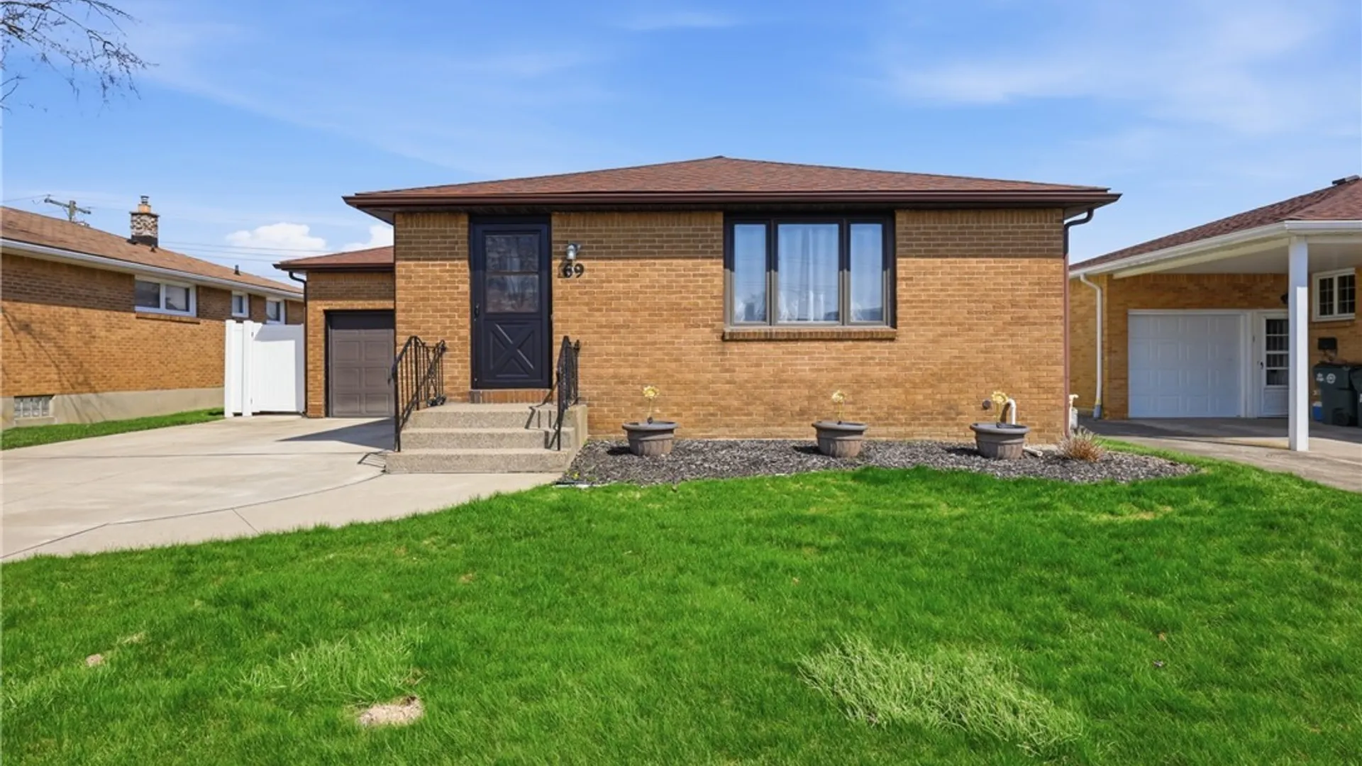 Property at 69 Jane Lane, Cheektowaga, NY 14043 2