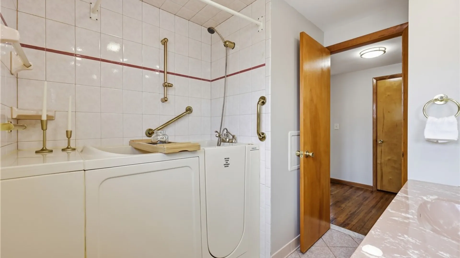 Property at 69 Jane Lane, Cheektowaga, NY 14043 29