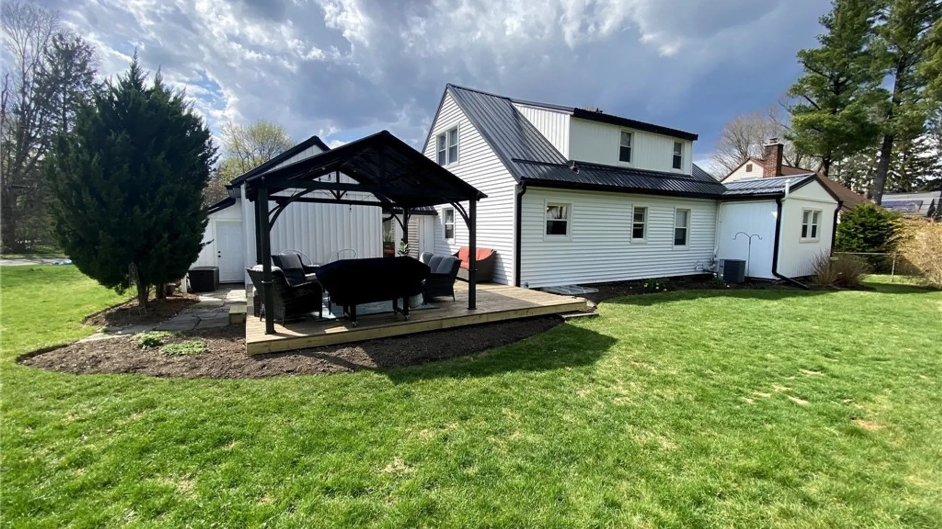 Property at 221 Redfield Avenue, Manlius, NY 13066 24
