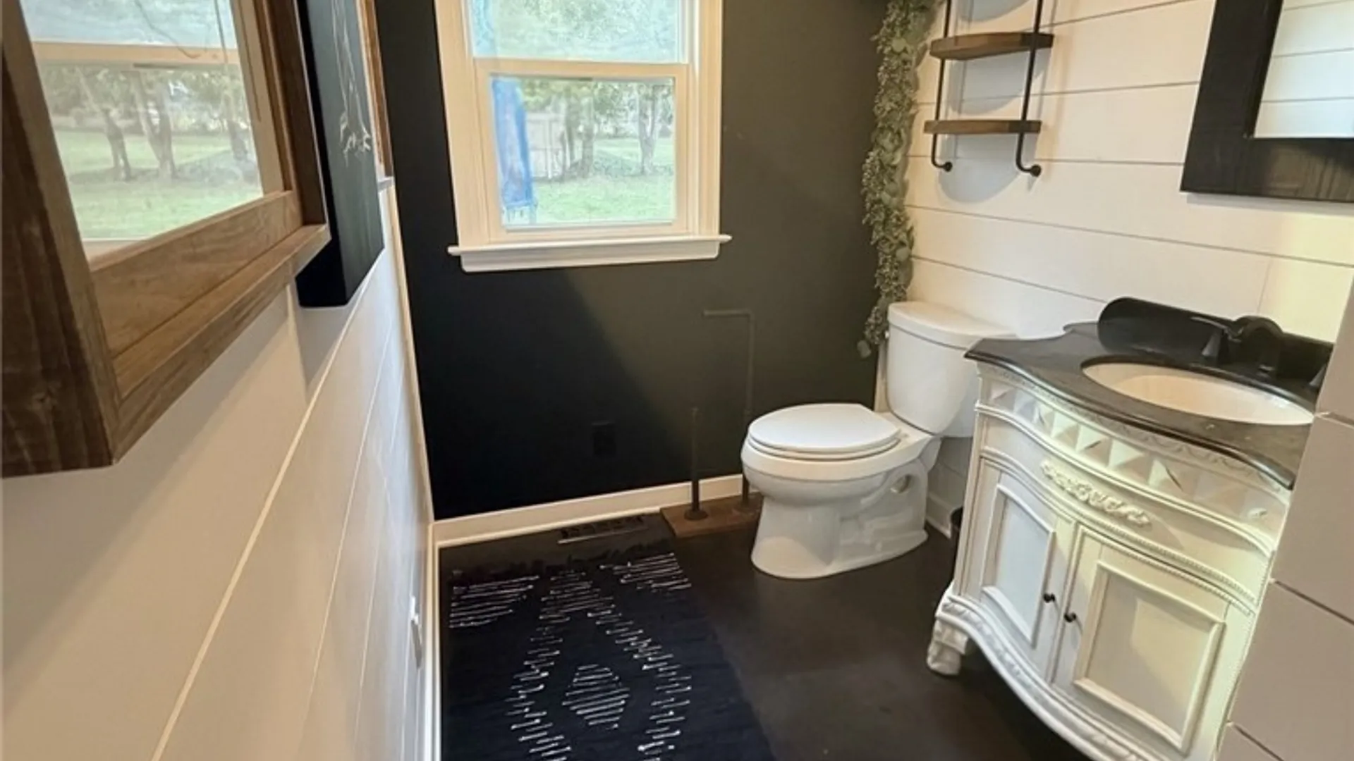 Property at 221 Redfield Avenue, Manlius, NY 13066 4