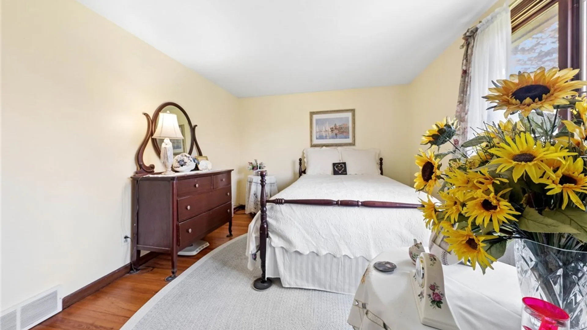 Property at 9033 Greiner Road, Clarence, NY 14031 32