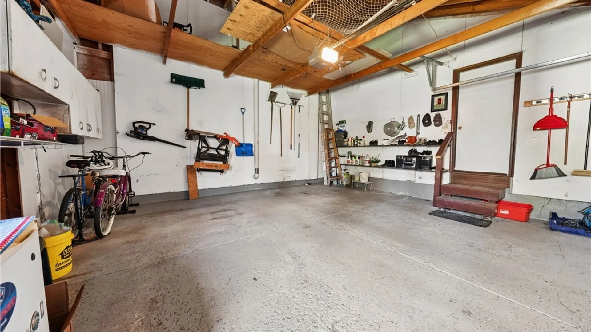 Property at 9033 Greiner Road, Clarence, NY 14031 40